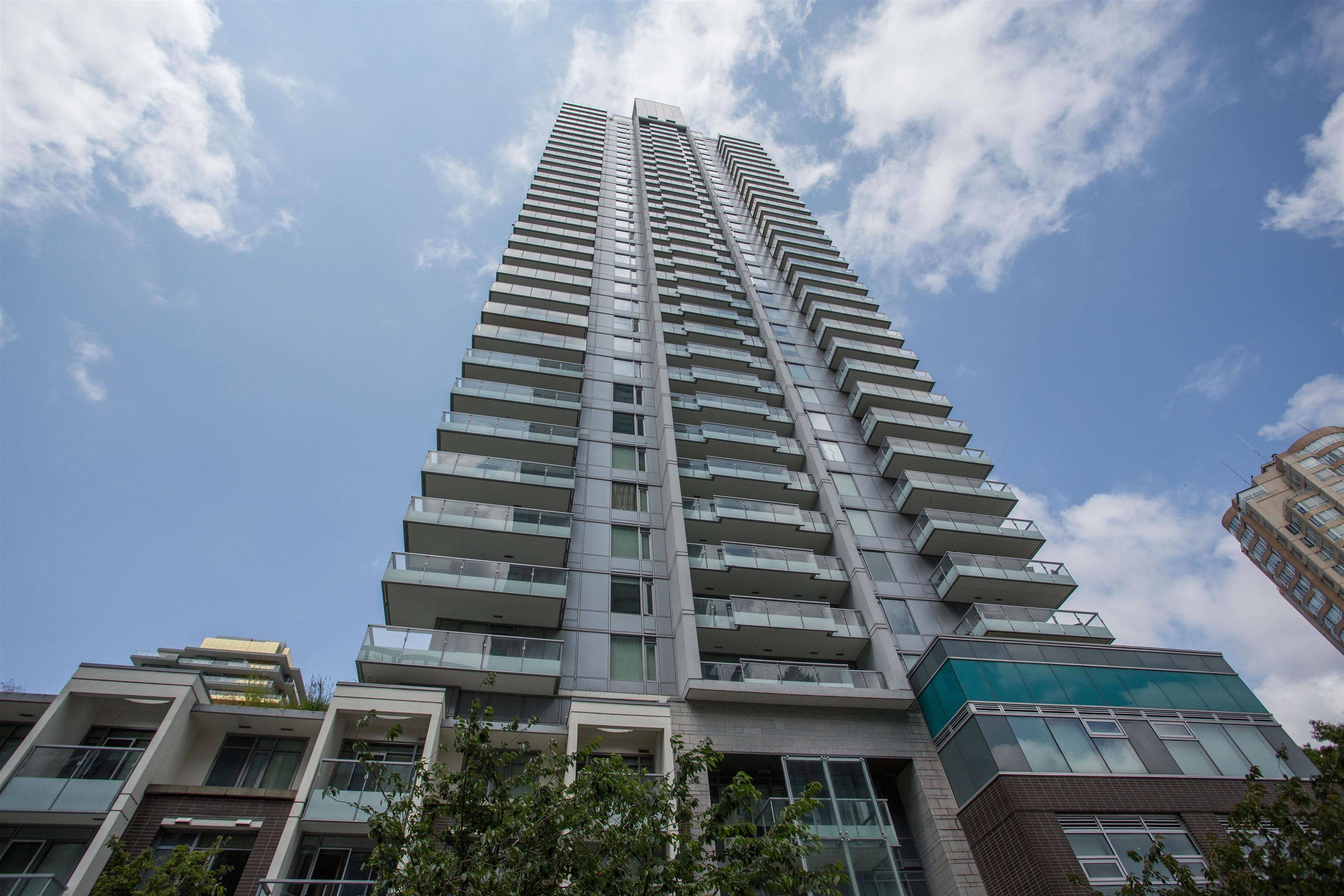 Burnaby, BC V5H 0C3,6333 Silver AVE #3805