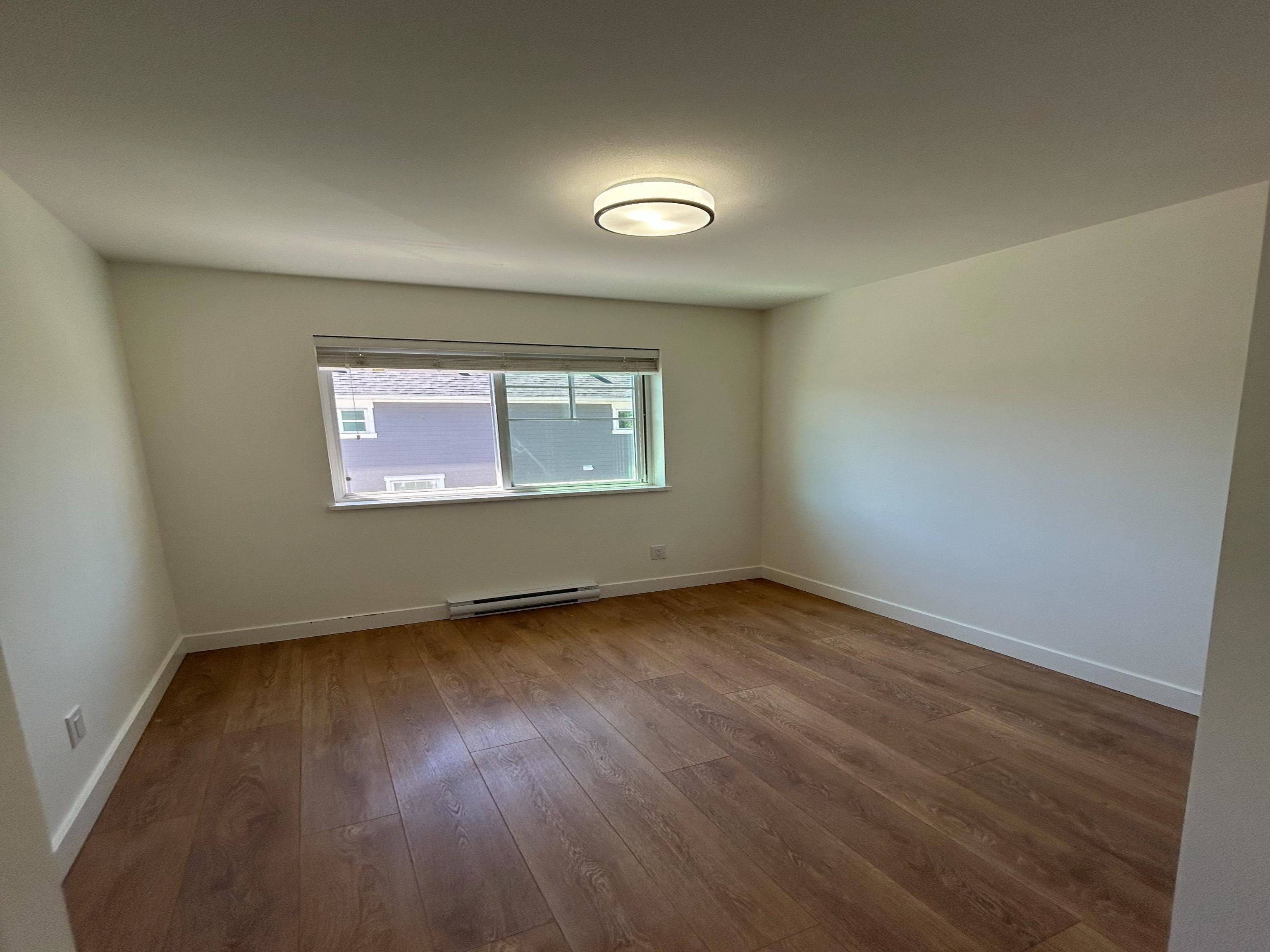 Abbotsford, BC V4X 0B9,27735 Roundhouse DR #37