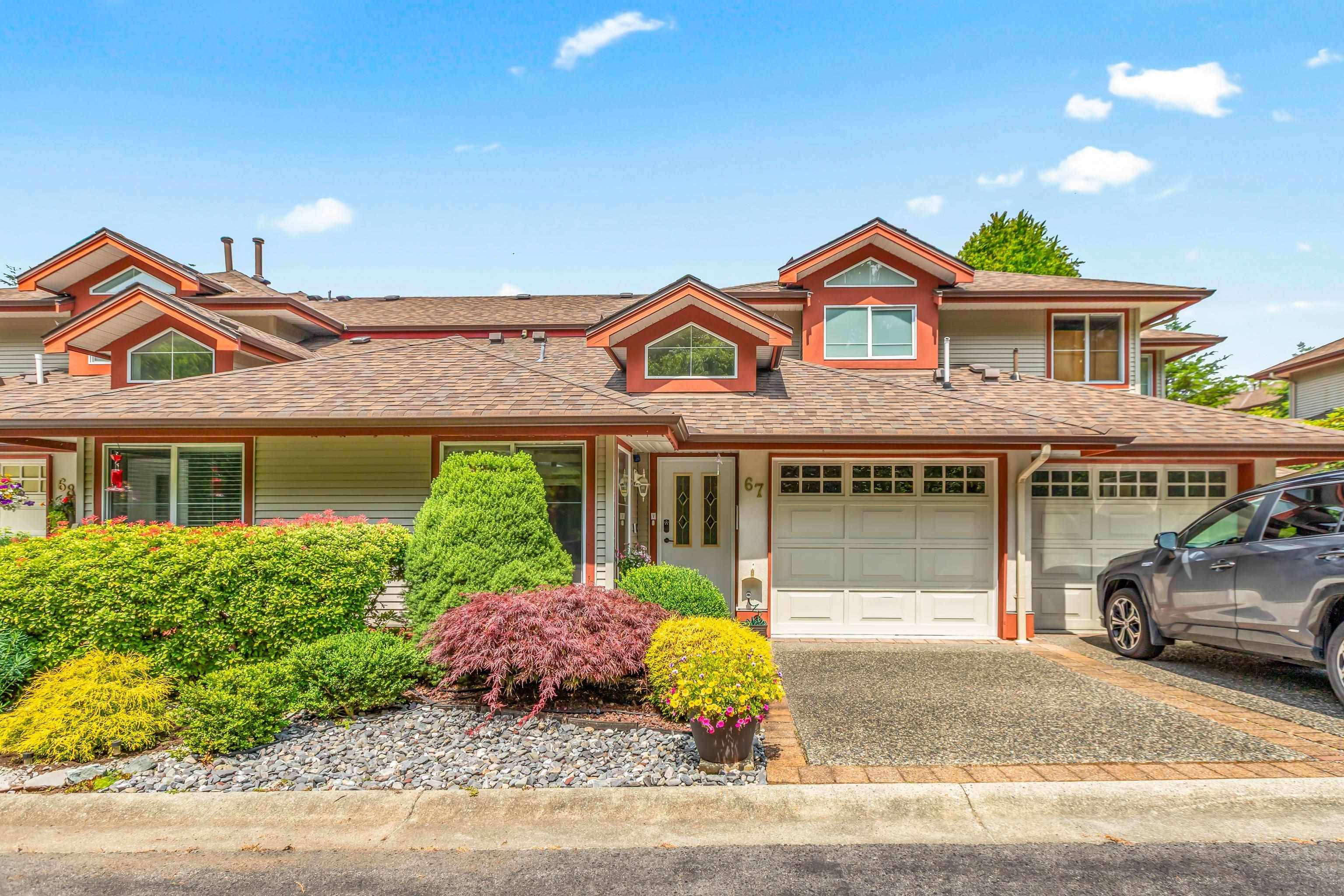 Maple Ridge, BC V2X 2X7,22740 116 AVE #67