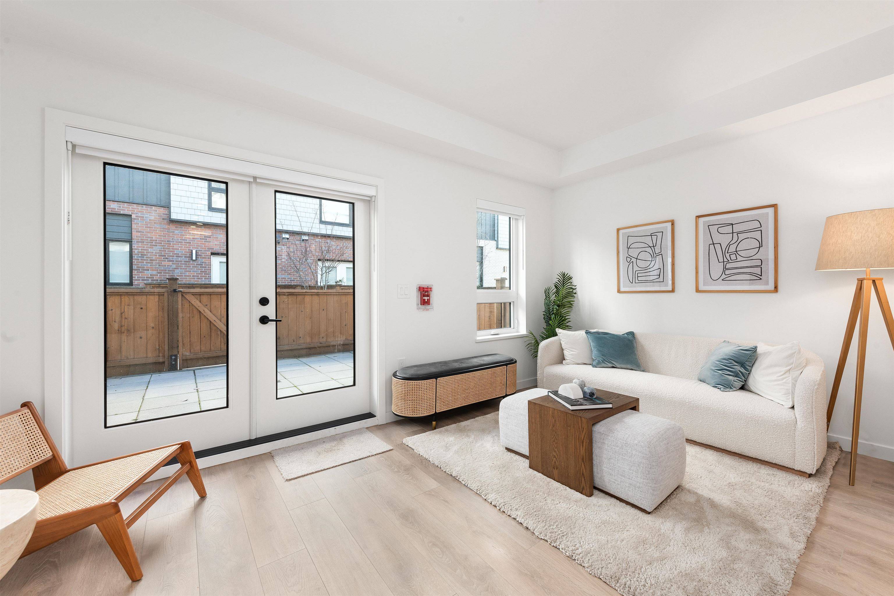 North Vancouver, BC V7L 1E1,535 E 2nd ST #135