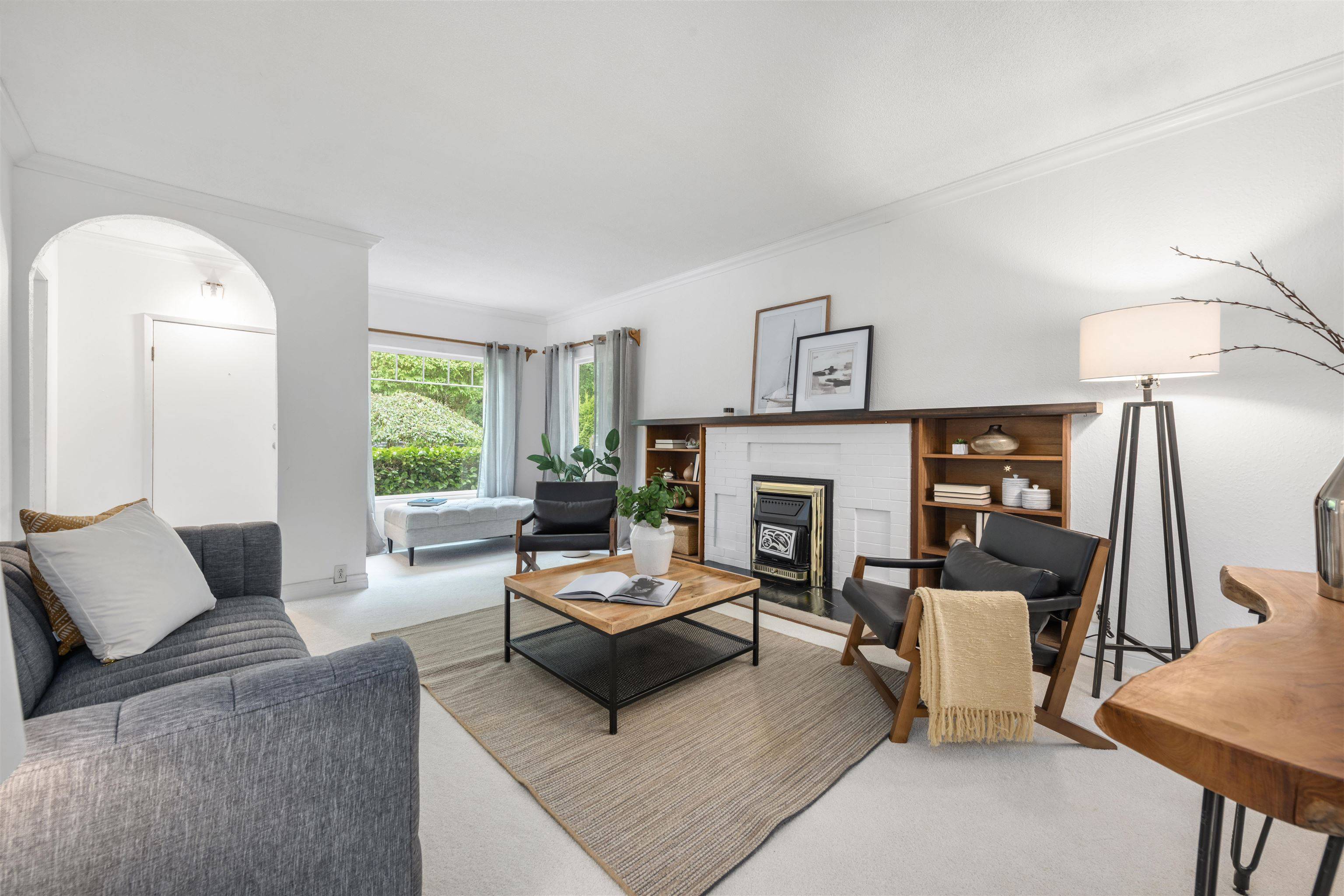 Vancouver, BC V6R 2P5,4173 W 12th AVE