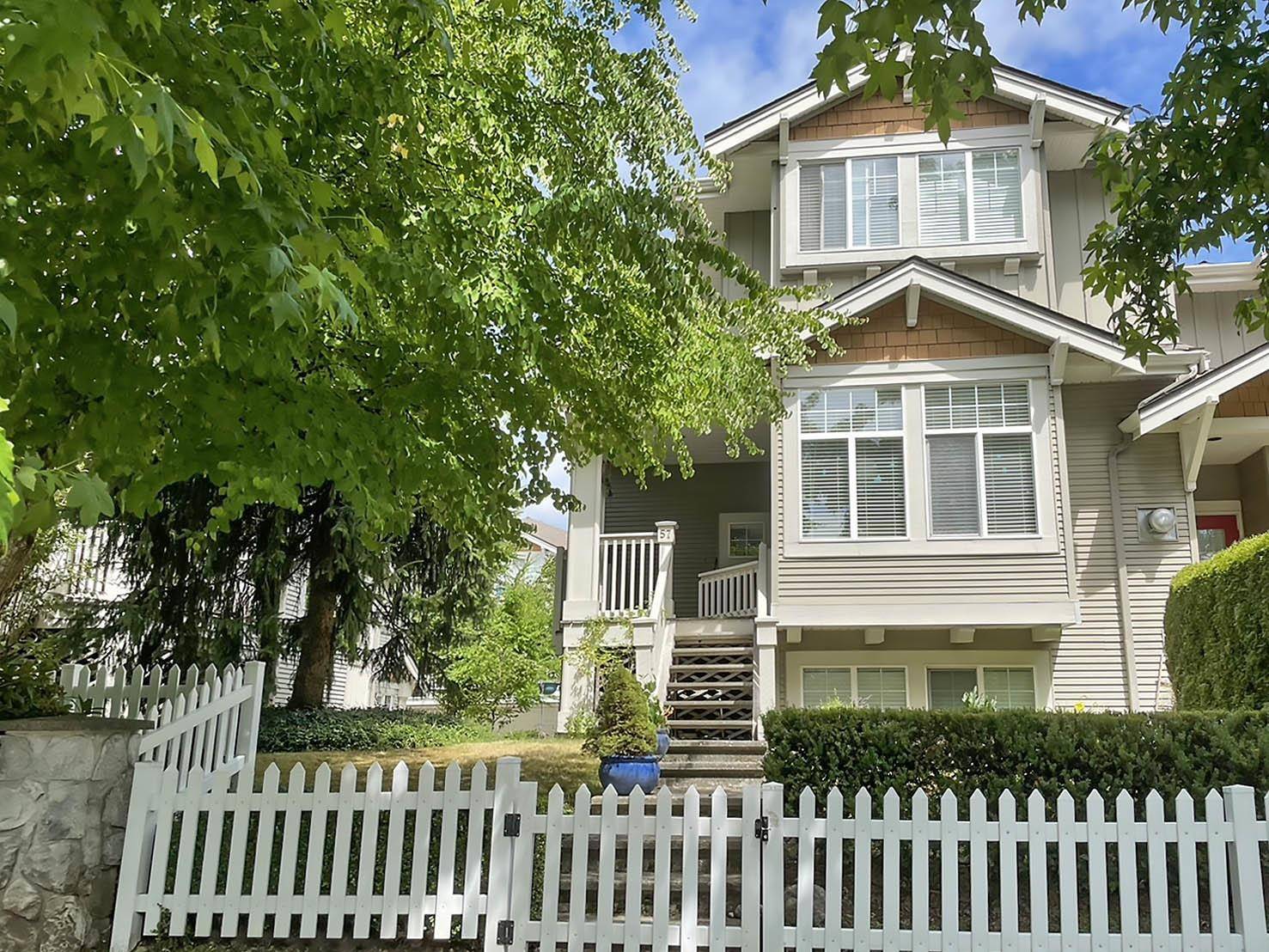 Surrey, BC V3S 8Y9,14877 58 AVE #57