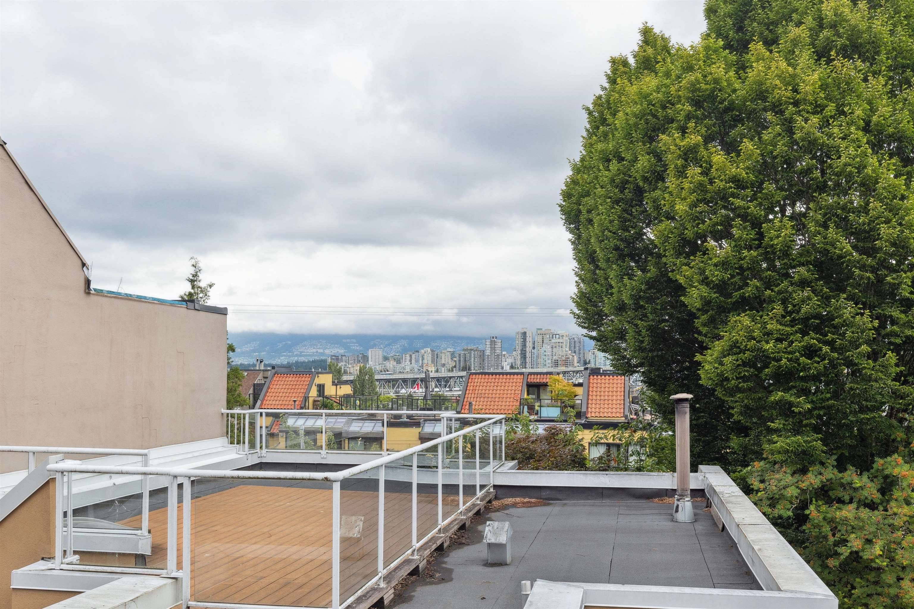 Vancouver, BC V6H 1B6,1266 W 7th AVE #3