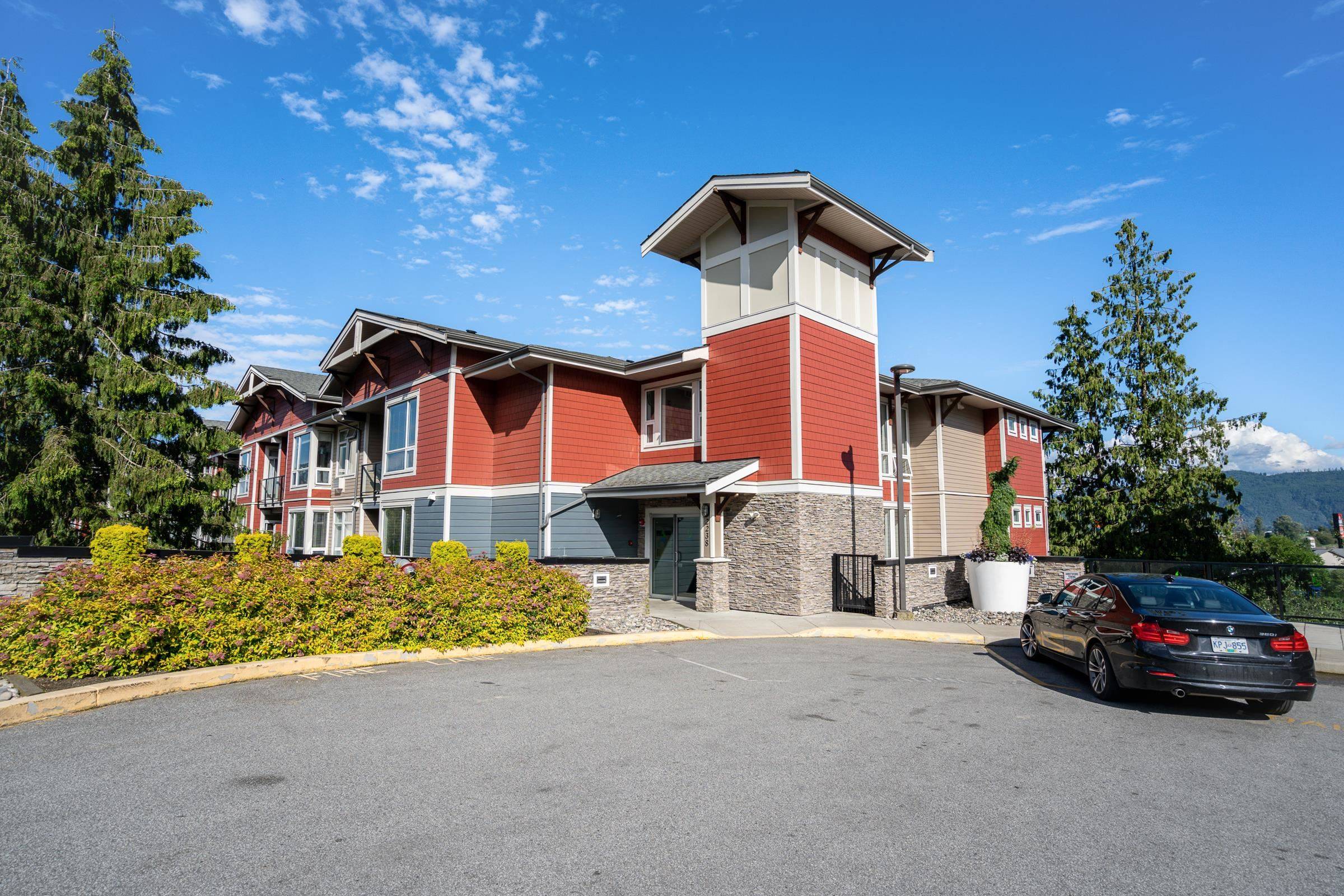 Abbotsford, BC V3G 0E6,2238 Whatcom RD #406