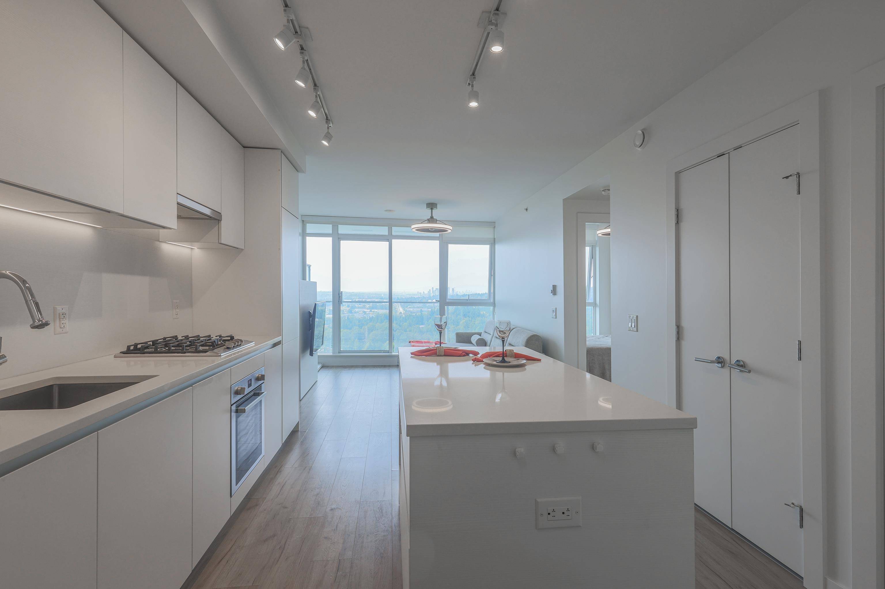 Coquitlam, BC V3J 0K3,652 Whiting WAY #1906