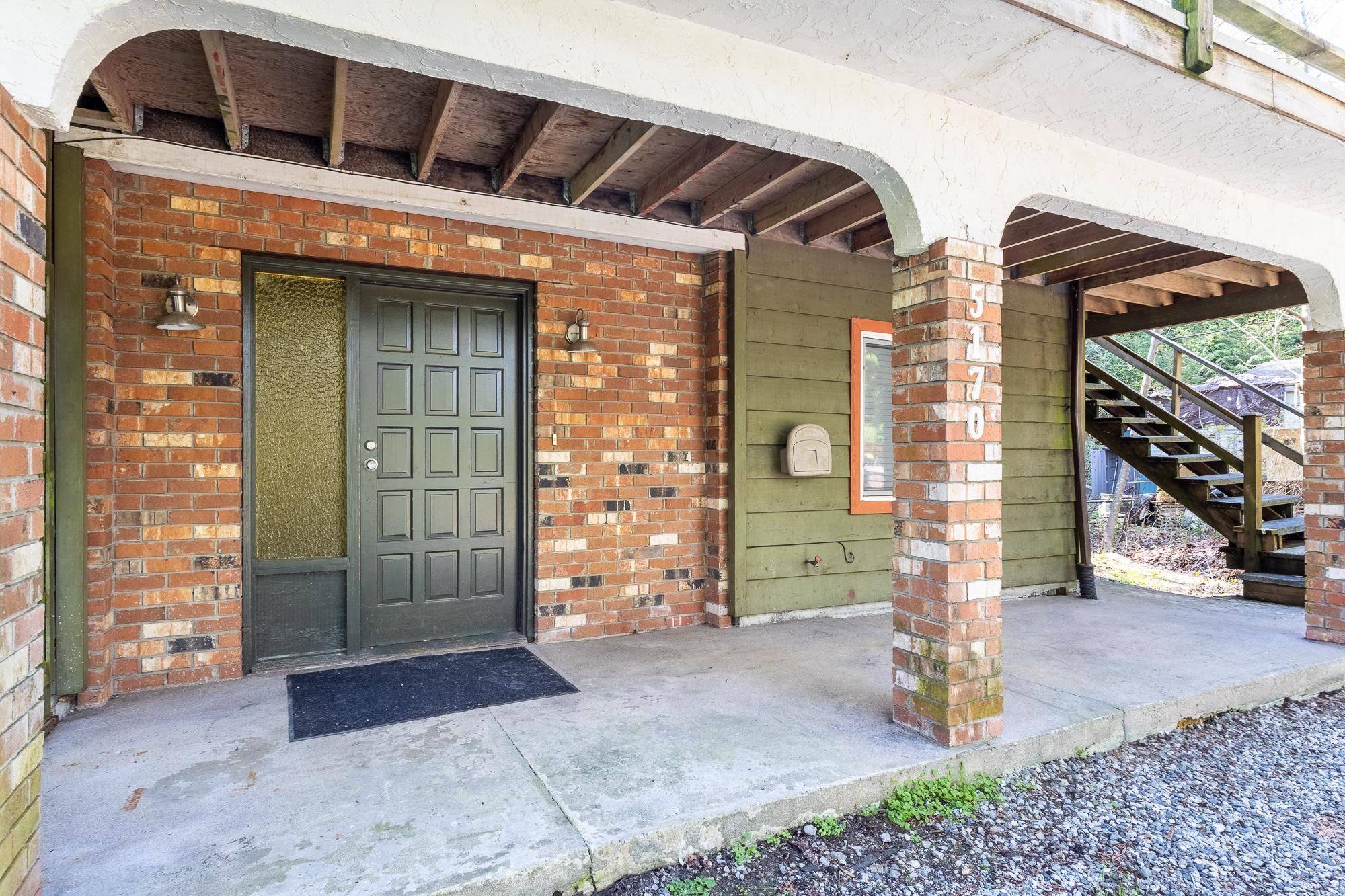 Pender Harbour, BC V0N 2H1,5170 Wesjac RD