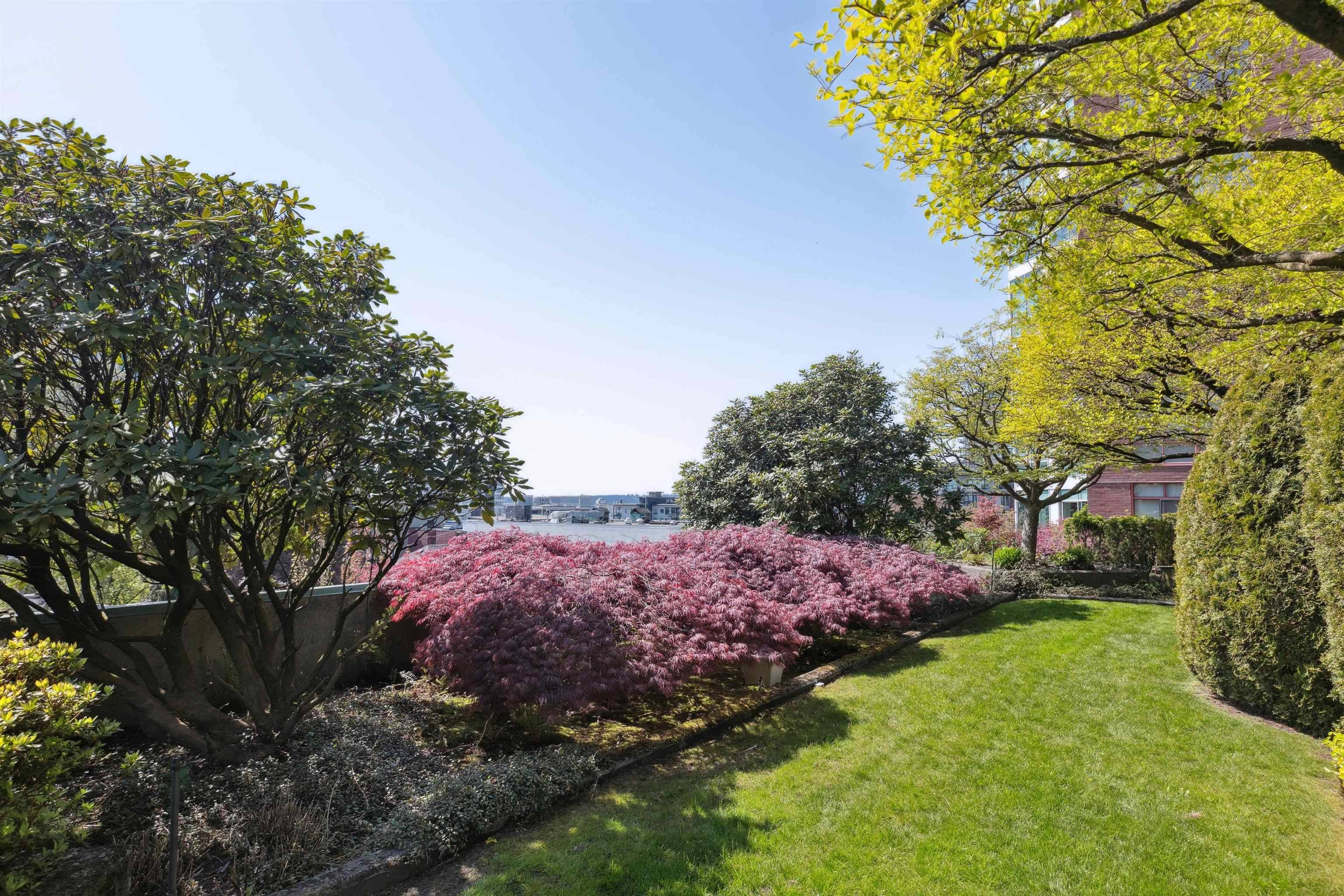 North Vancouver, BC V7L 1C3,130 E 2nd ST #703