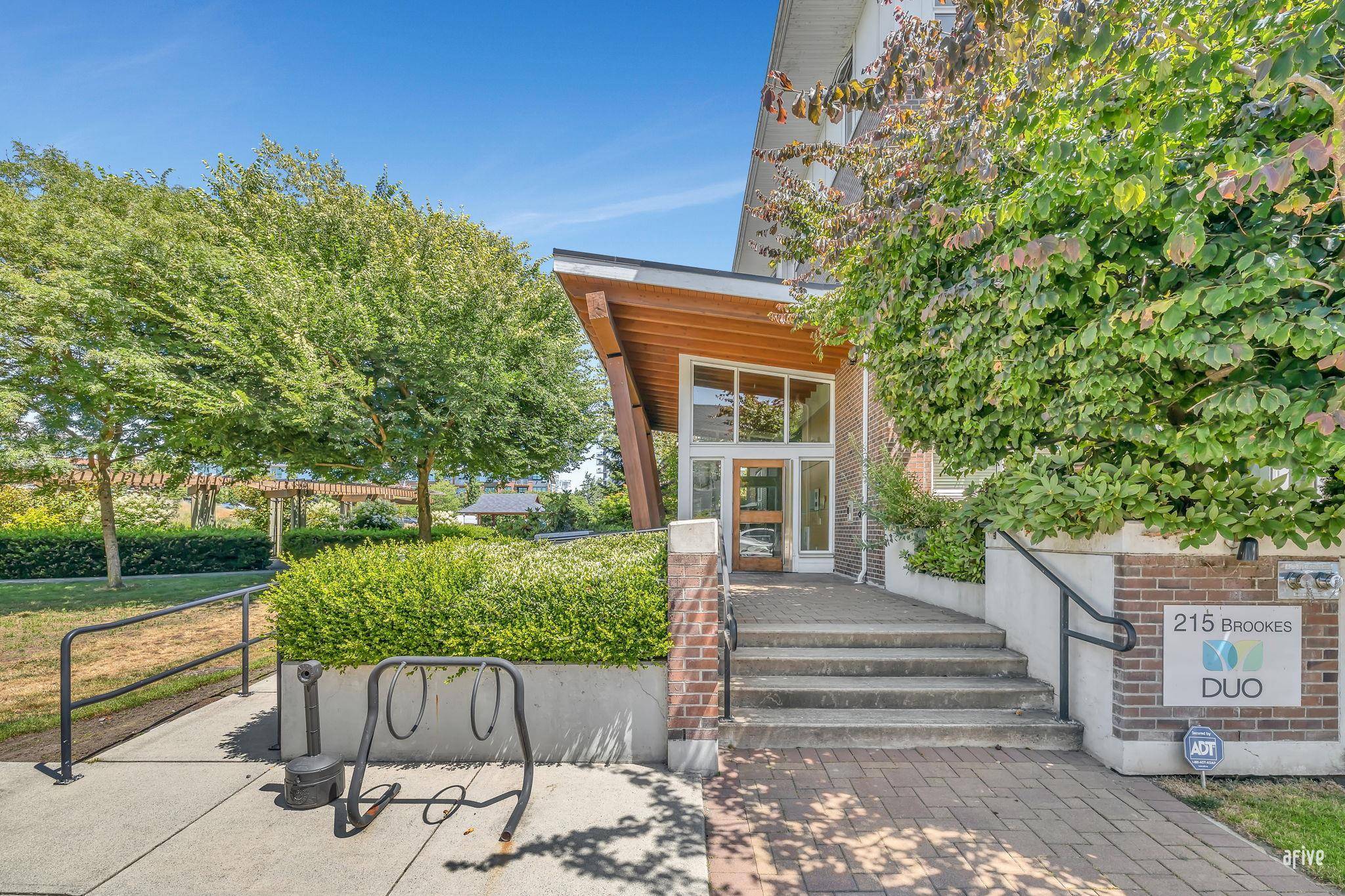 New Westminster, BC V3M 0G5,215 Brookes ST #206