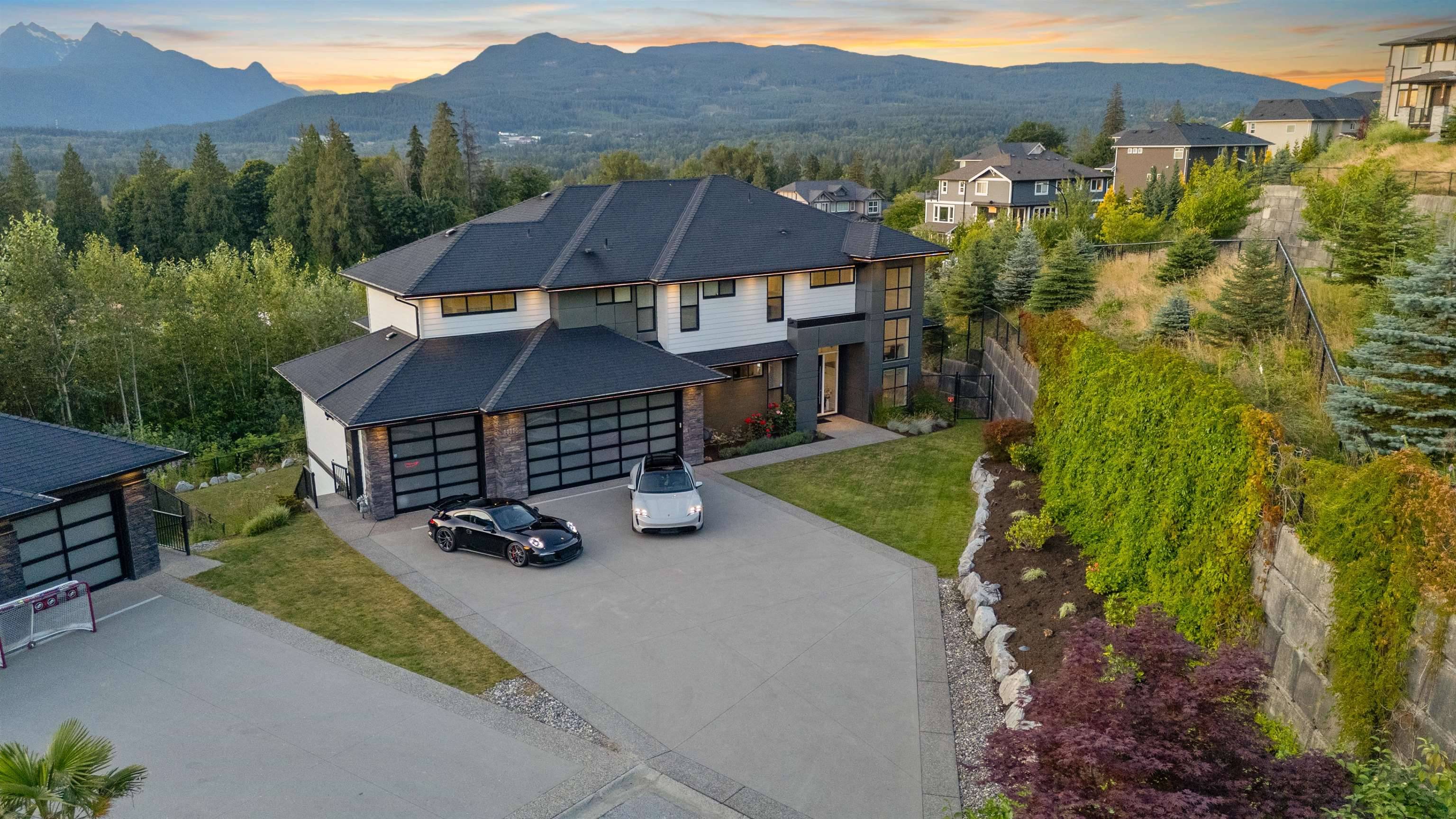 Maple Ridge, BC V2W 1G8,11115 Carmichael ST