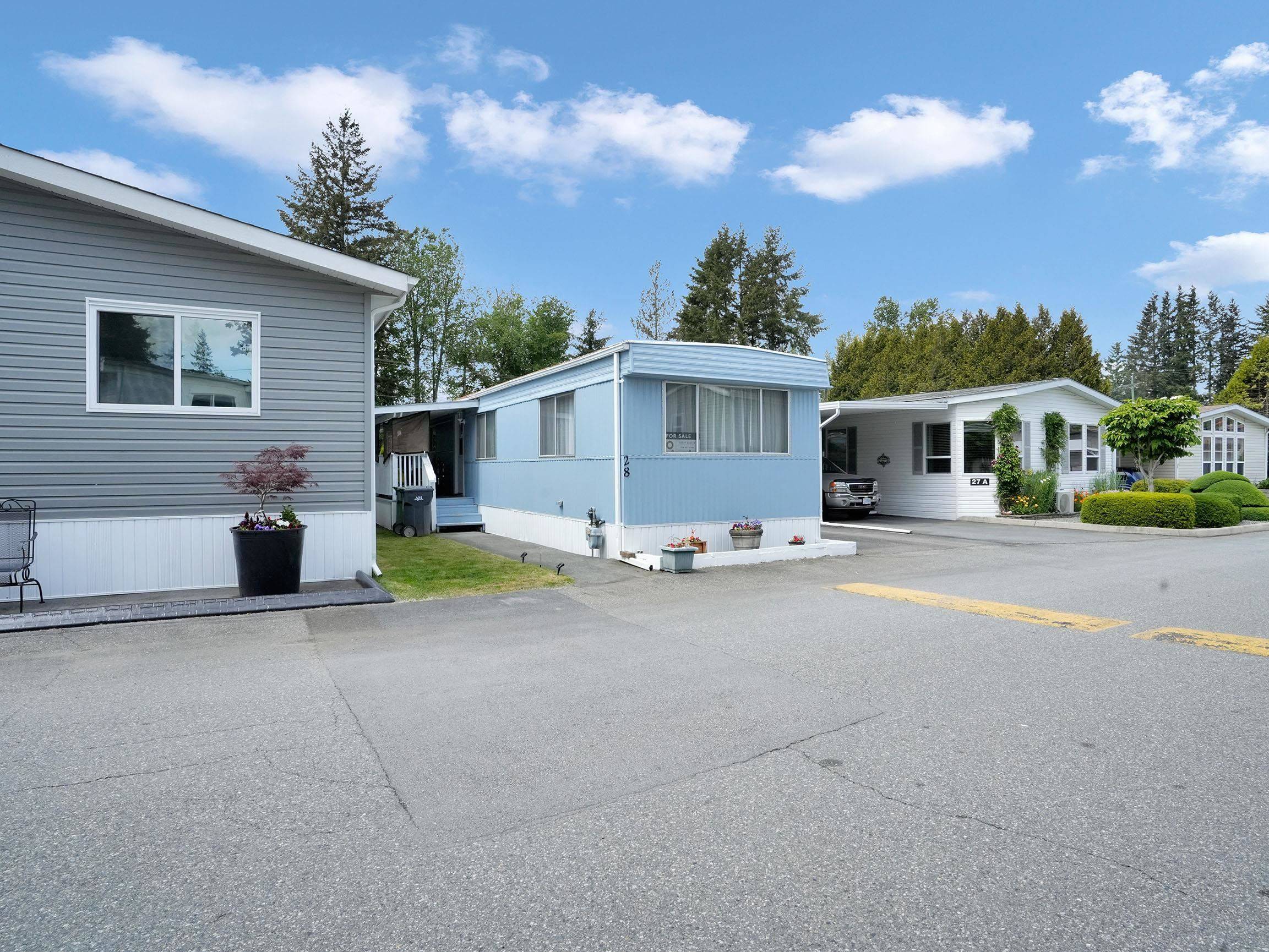 Langley, BC V2Z 1N2,24330 Fraser HWY #28