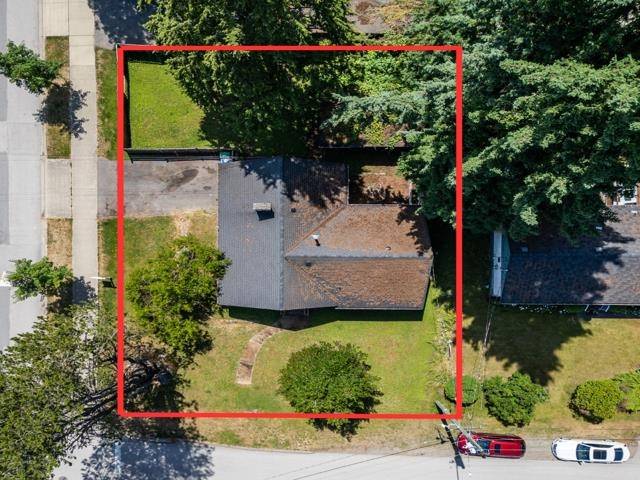 Surrey, BC V3R 2B5,14588 110a AVE