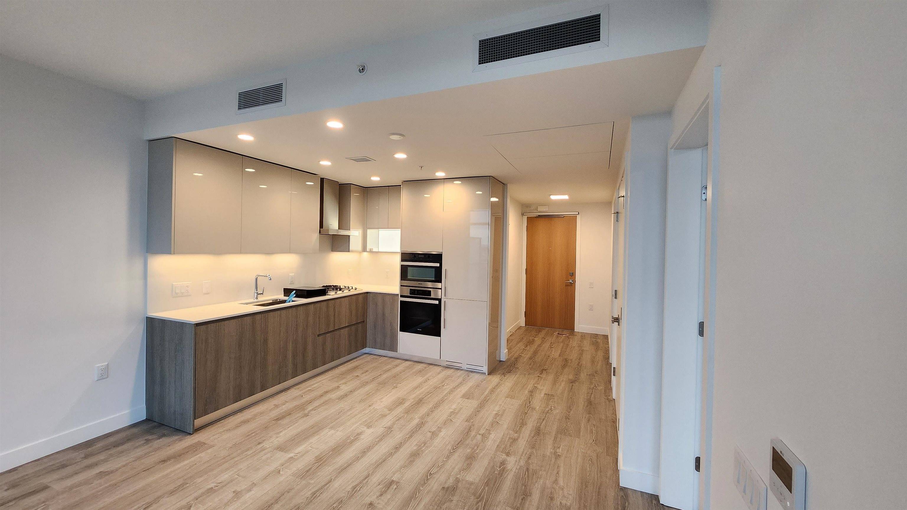 Burnaby, BC V5H 0K5,6511 Sussex AVE #1903