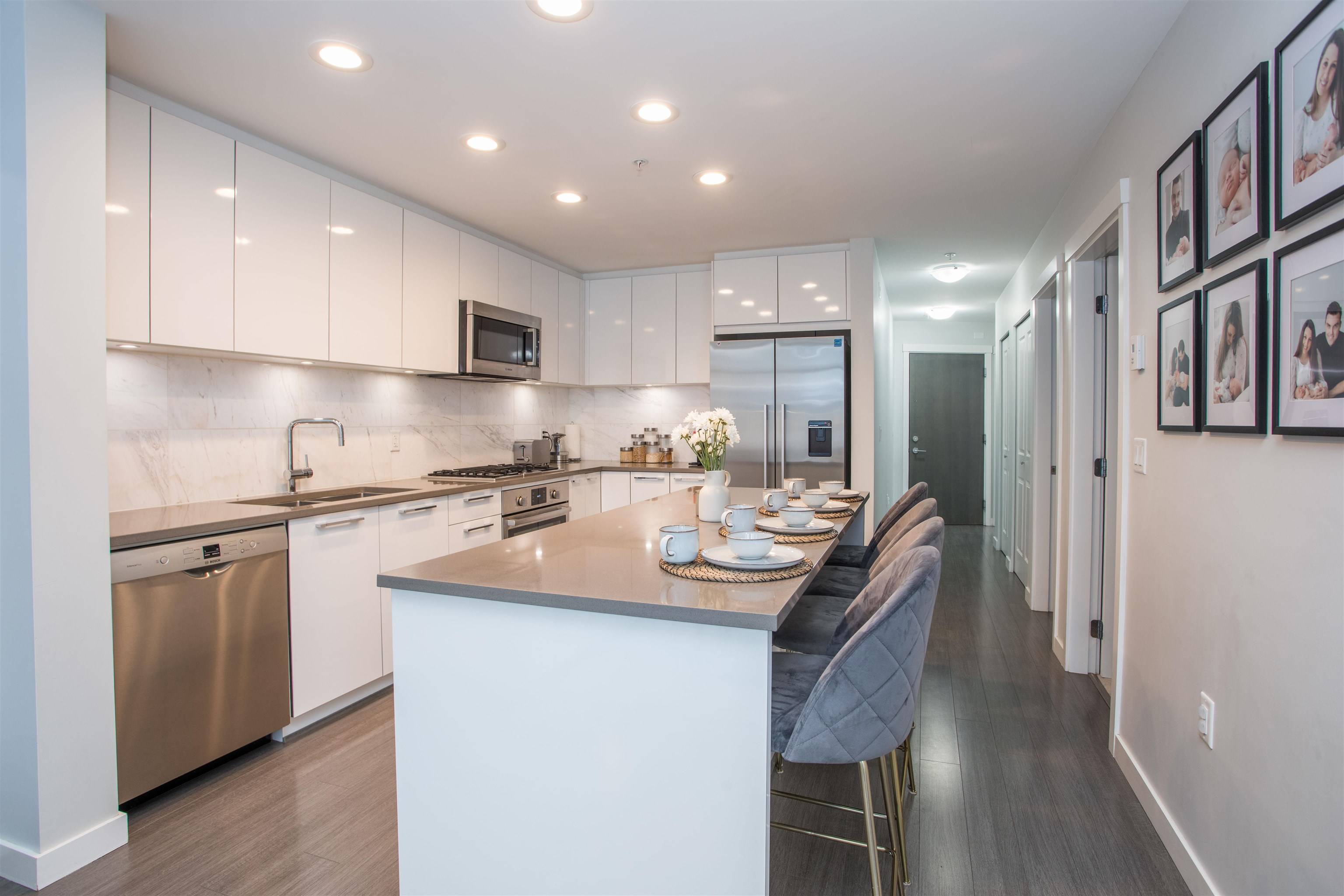 Vancouver, BC V5S 0C3,3263 Pierview CRES #413