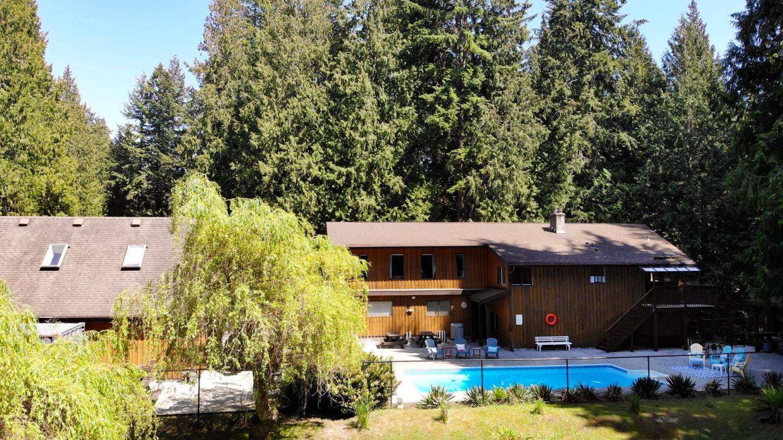 Gibsons, BC V0N 1V0,1371 Sunshine Coast HWY