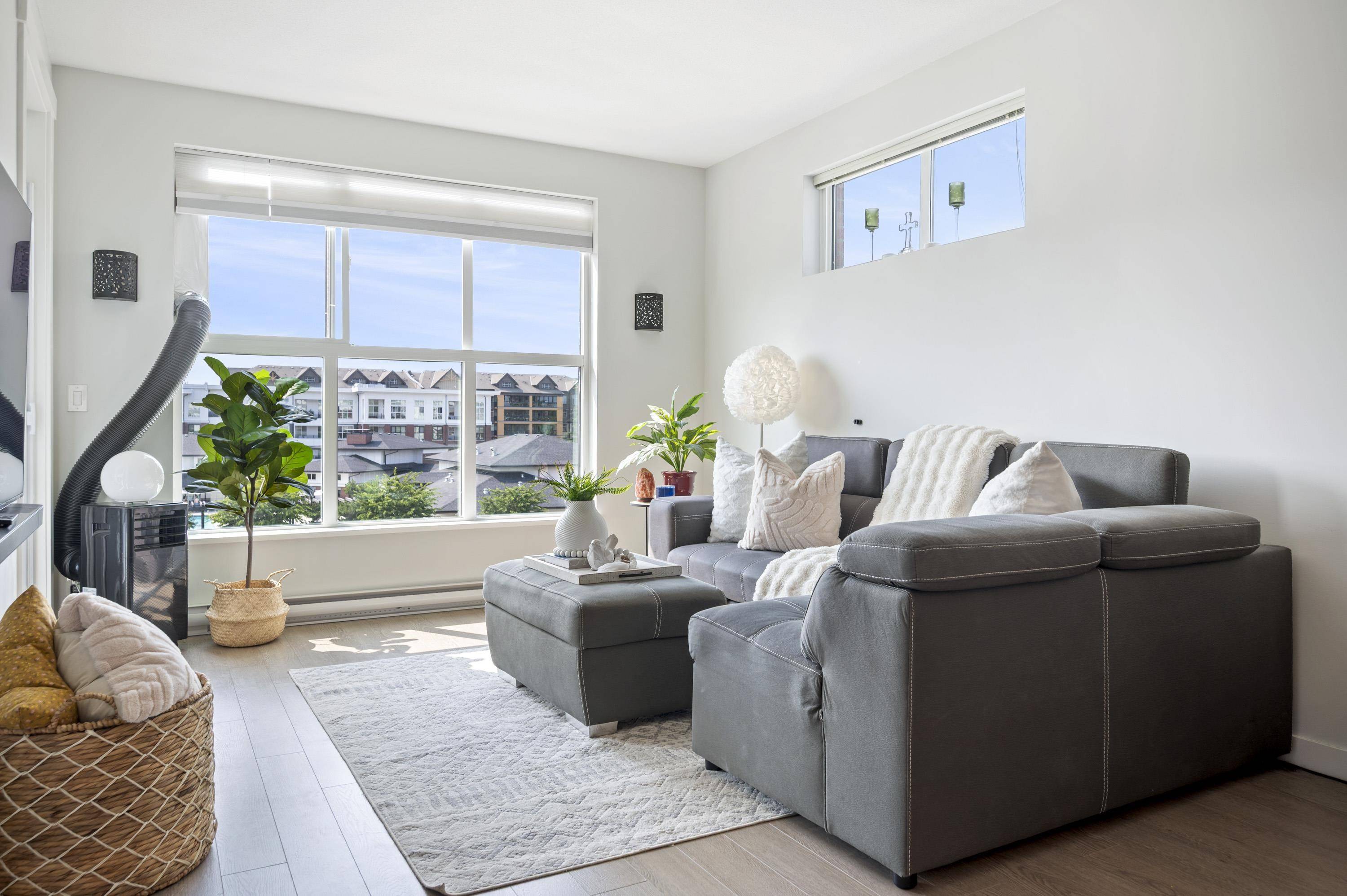 Langley, BC V2Y 4J4,8150 207 ST #C302