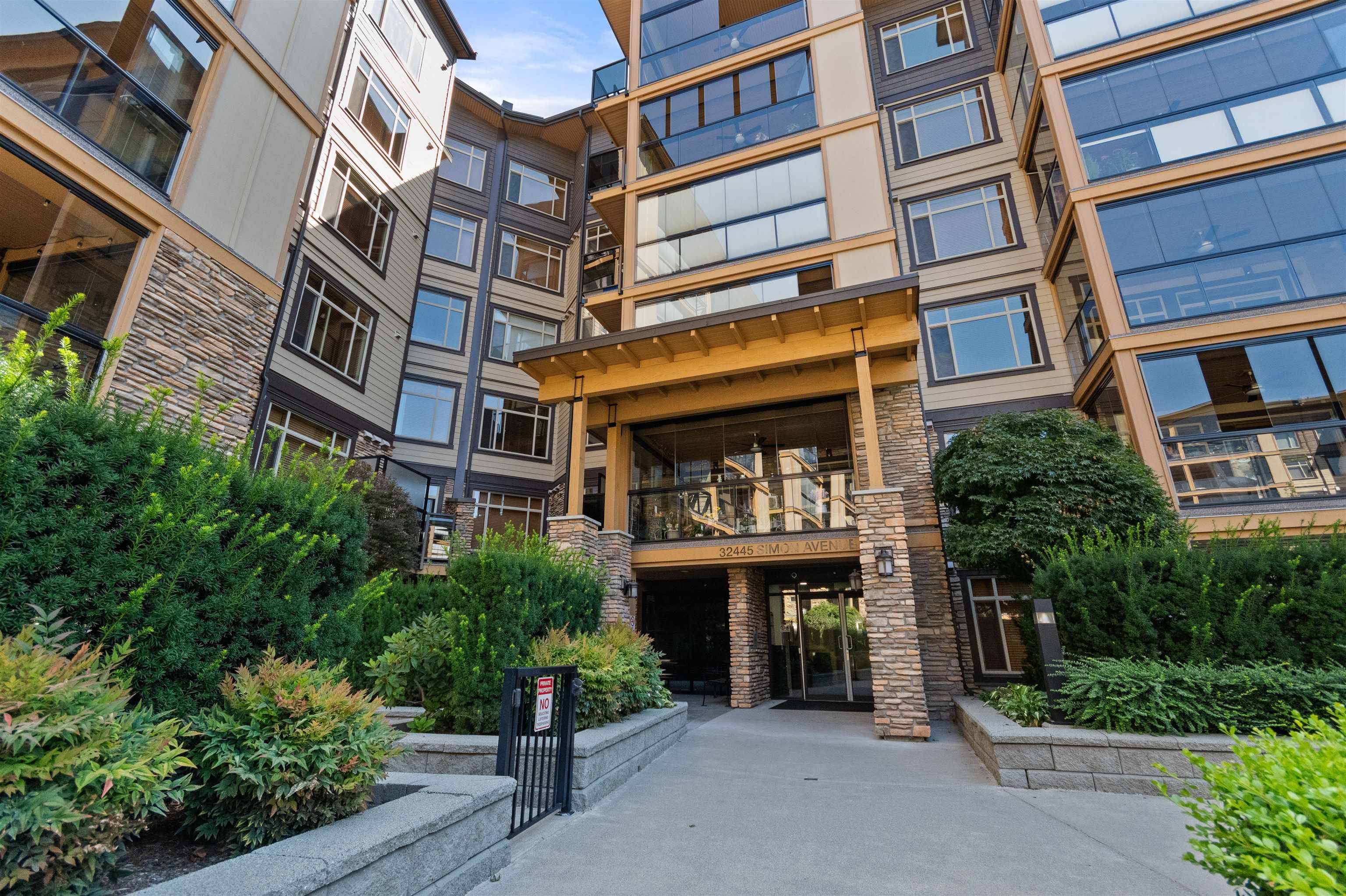 Abbotsford, BC V2T 0G7,32445 Simon AVE #205