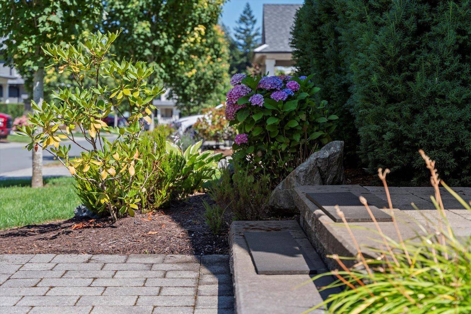 Lindell Beach, BC V2R 0Z4,43325 Creekside CIR