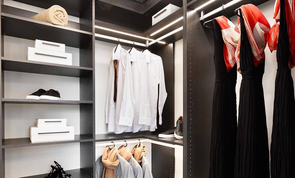 Burnaby, BC V5H 2P4,5860 Olive AVE #1402