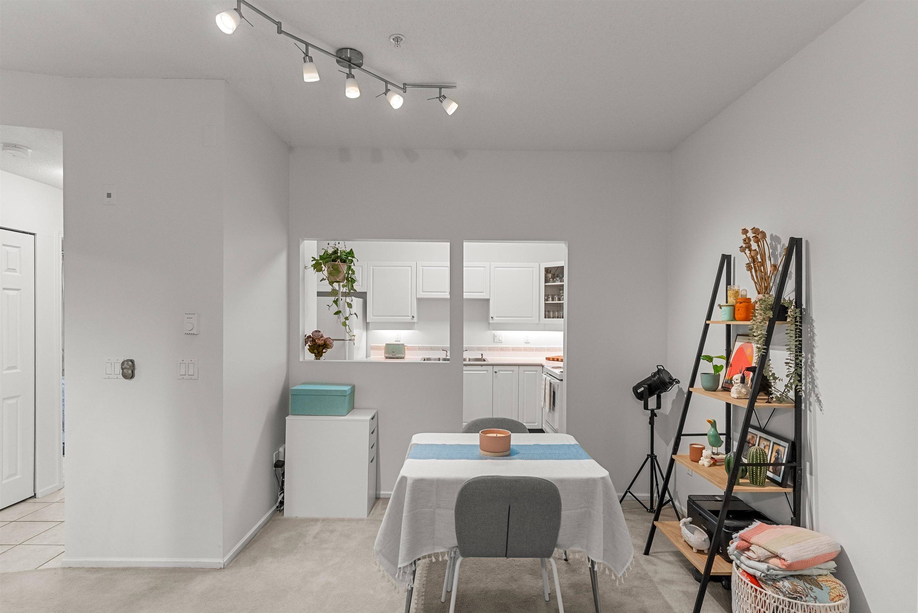 Ladner, BC V4K 2Z9,4745 54a ST #110