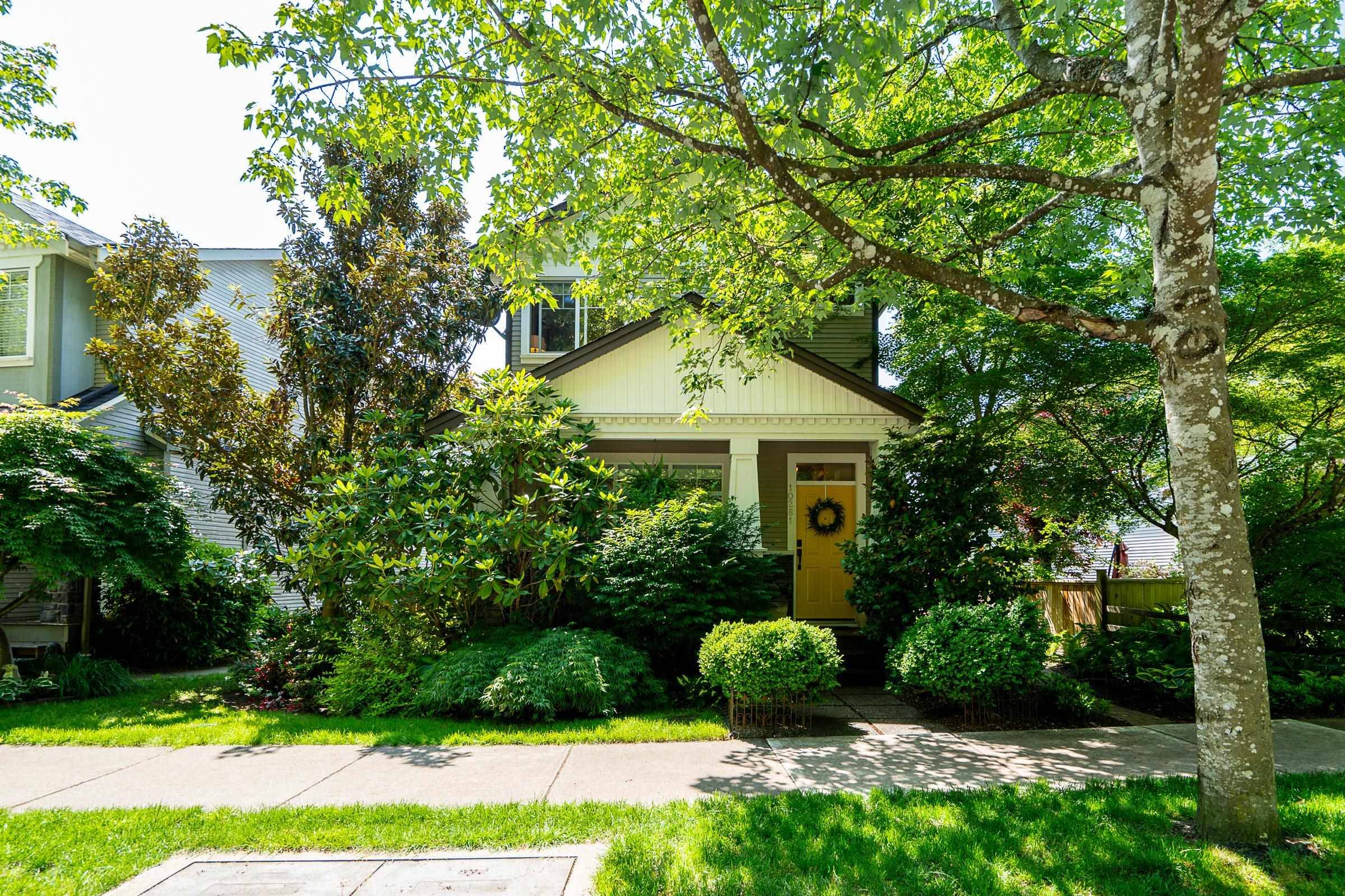 Maple Ridge, BC V2W 2E7,10281 244 ST