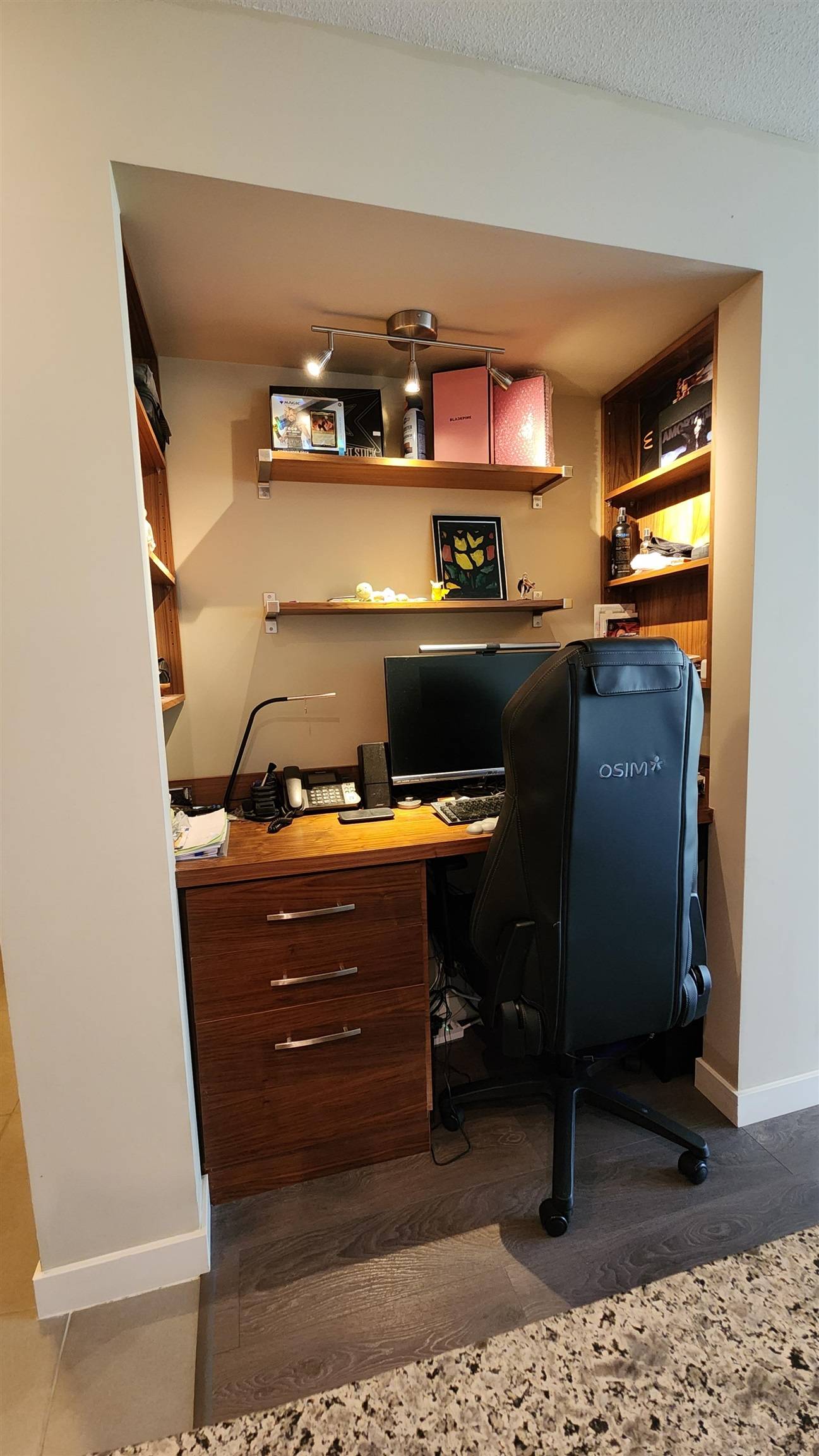 Burnaby, BC V5J 0C1,5889 Irmin ST #106