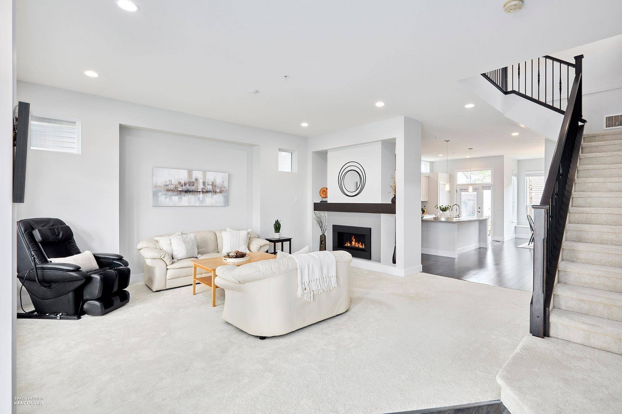 Maple Ridge, BC V2W 0H8,10420 Jackson RD