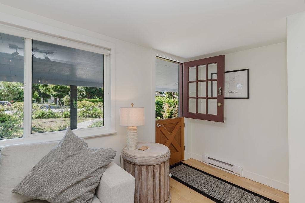 Gibsons, BC V0N 1V8,698 Franklin RD