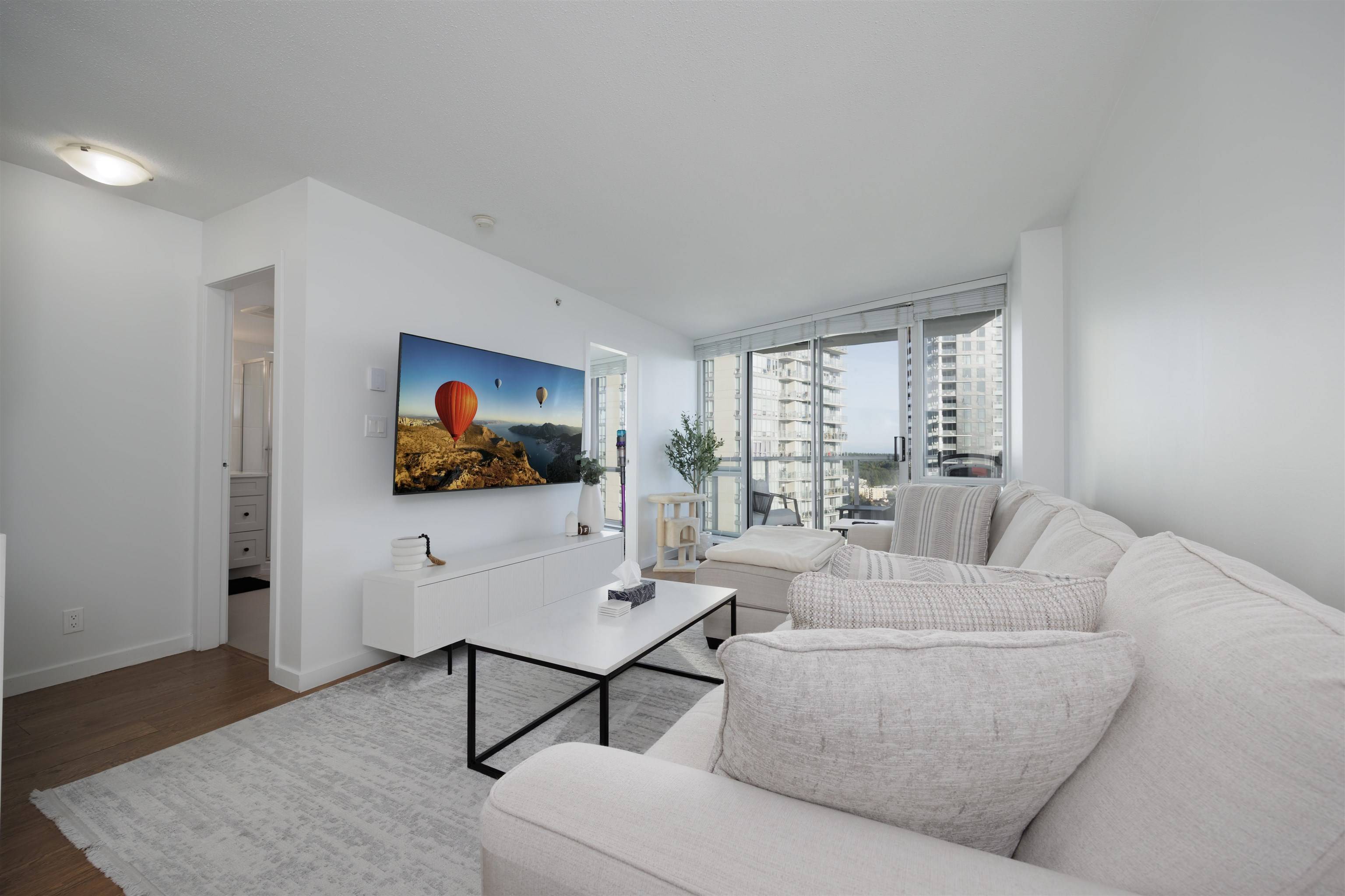 Surrey, BC V3T 0A8,13618 100 AVE #2207