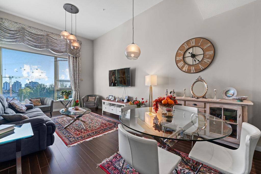 North Vancouver, BC V7M 0B4,119 W 22nd ST #527