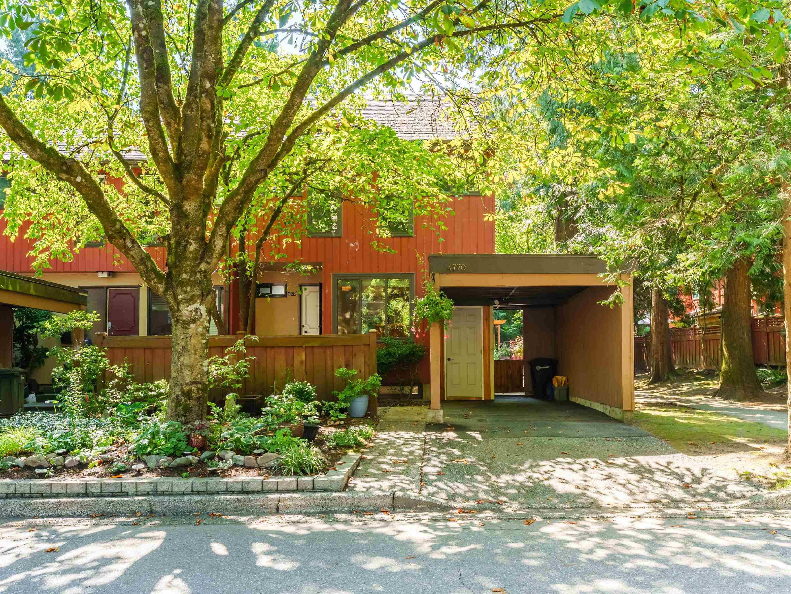 Burnaby, BC V5G 3V7,4770 Fernglen DR