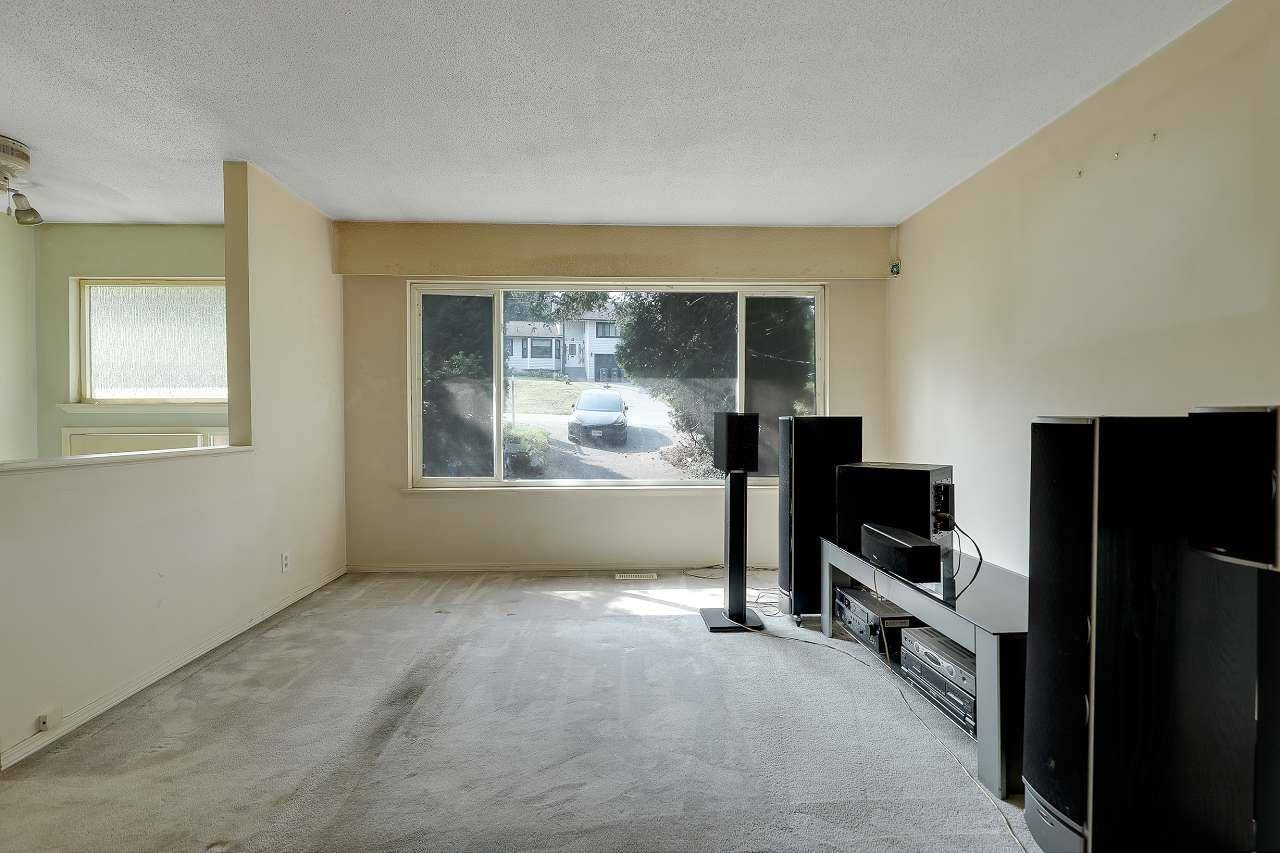 Surrey, BC V3R 2R6,14069 115a AVE