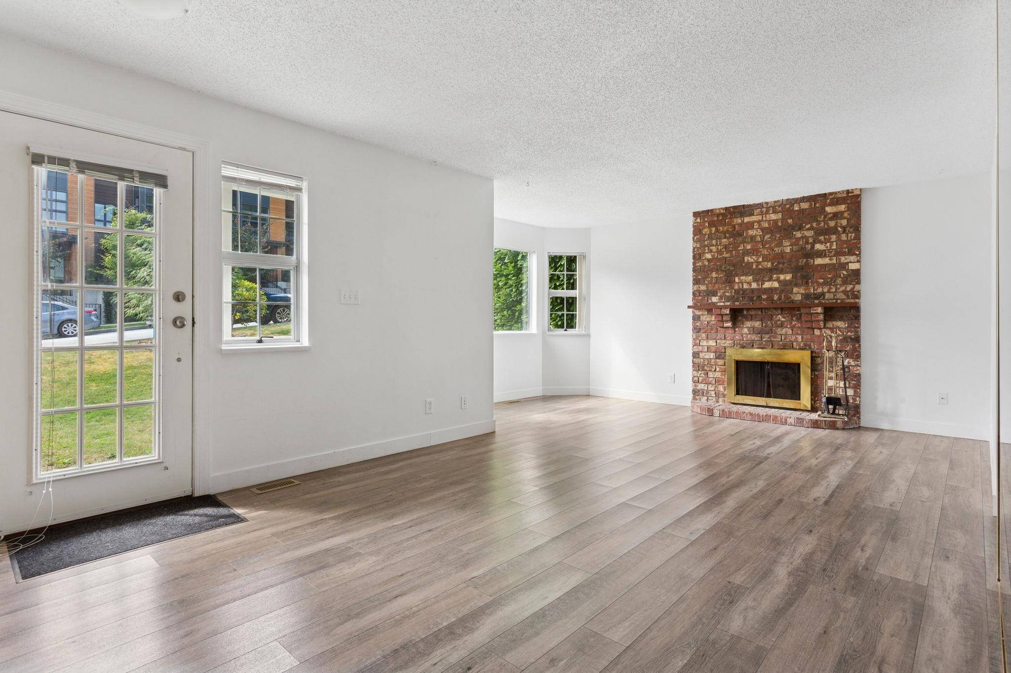 Port Moody, BC V3H 1N8,65 Seaview DR