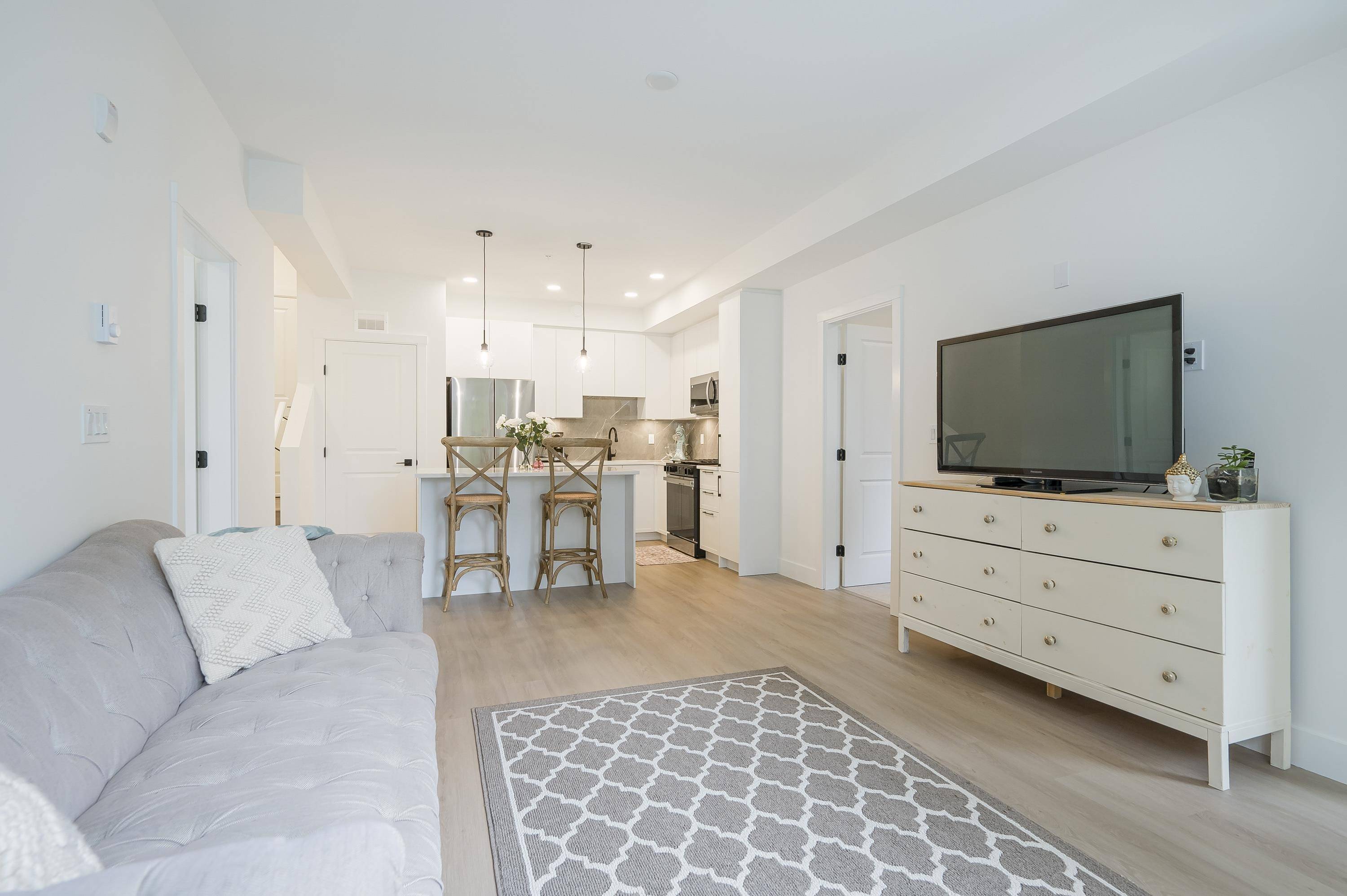 Surrey, BC V3P 0H6,3480 146a ST #409