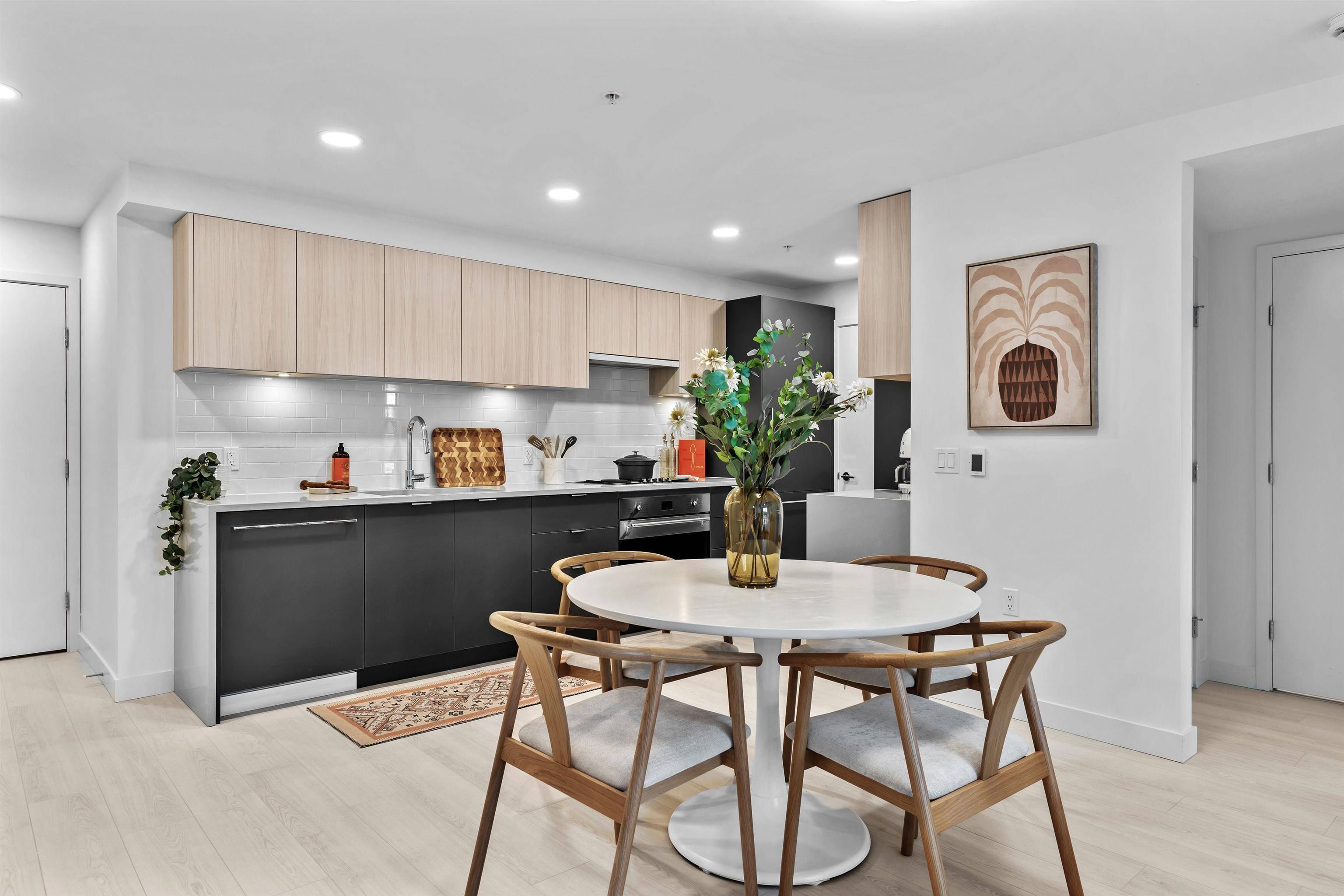 Vancouver, BC V5K 3G5,2419 Grant ST #303