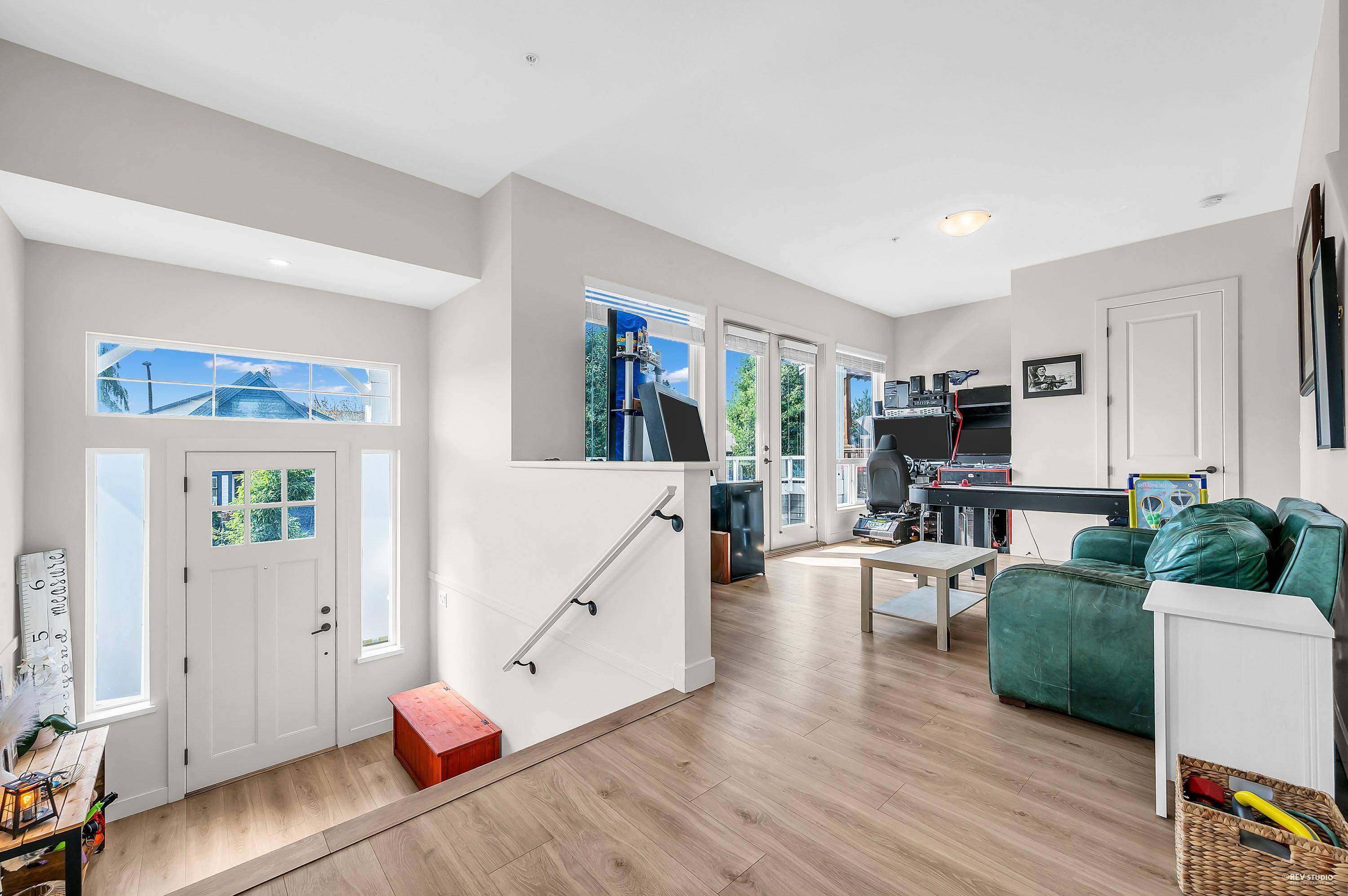 Maple Ridge, BC V2W 1Z8,11004 Harris DR