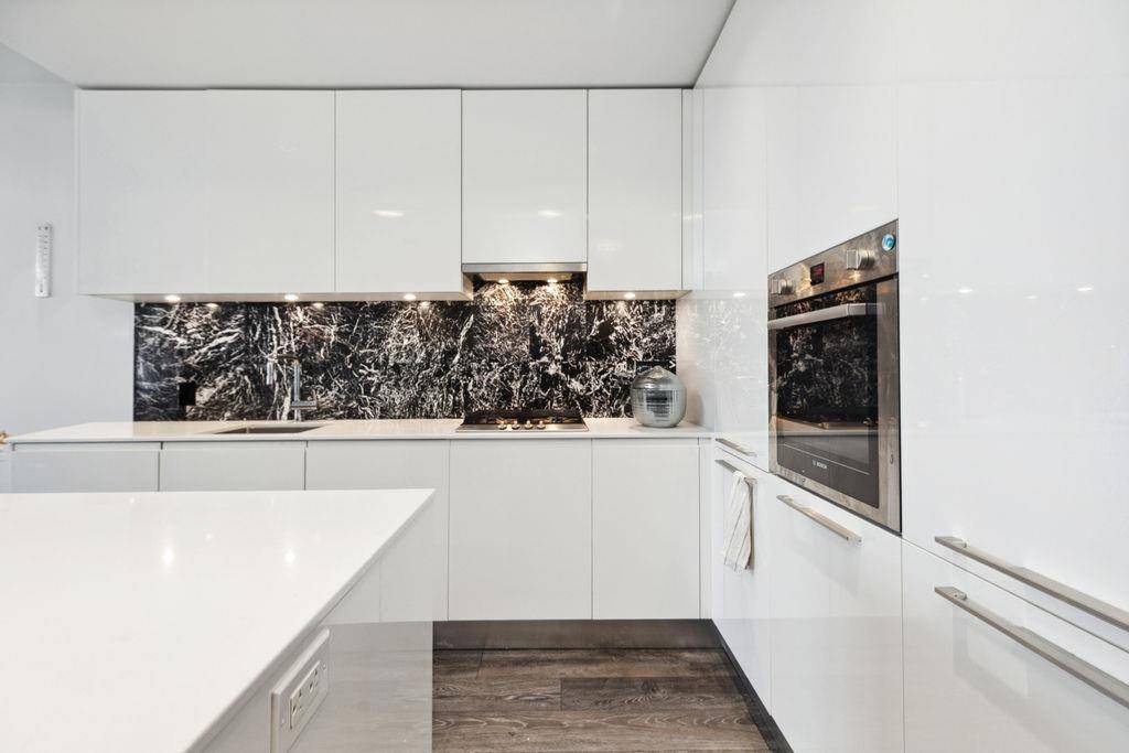 Burnaby, BC V5C 0K6,1955 Alpha WAY #1508