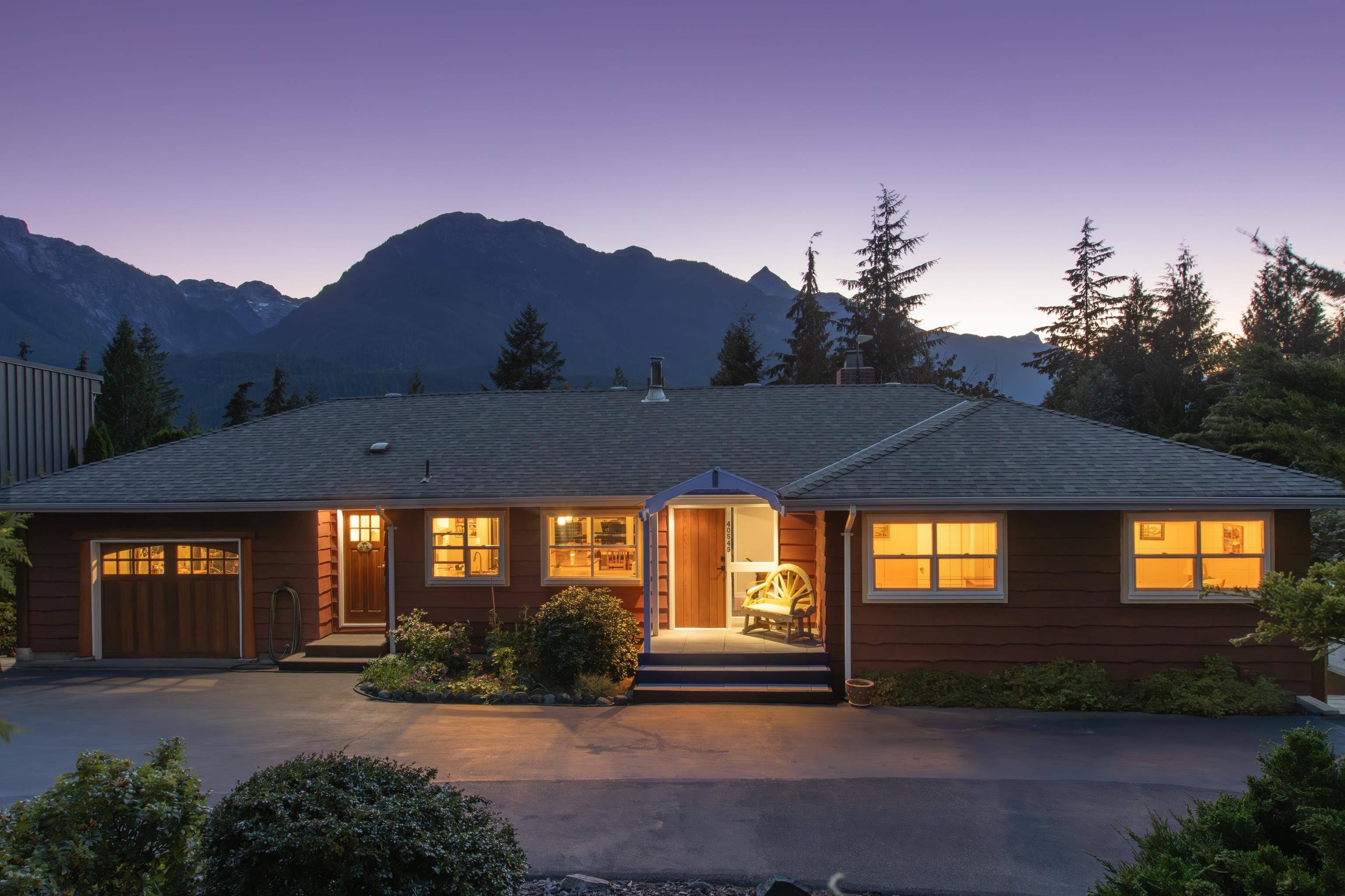 Squamish, BC V0N 1T0,40549 Ayr DR