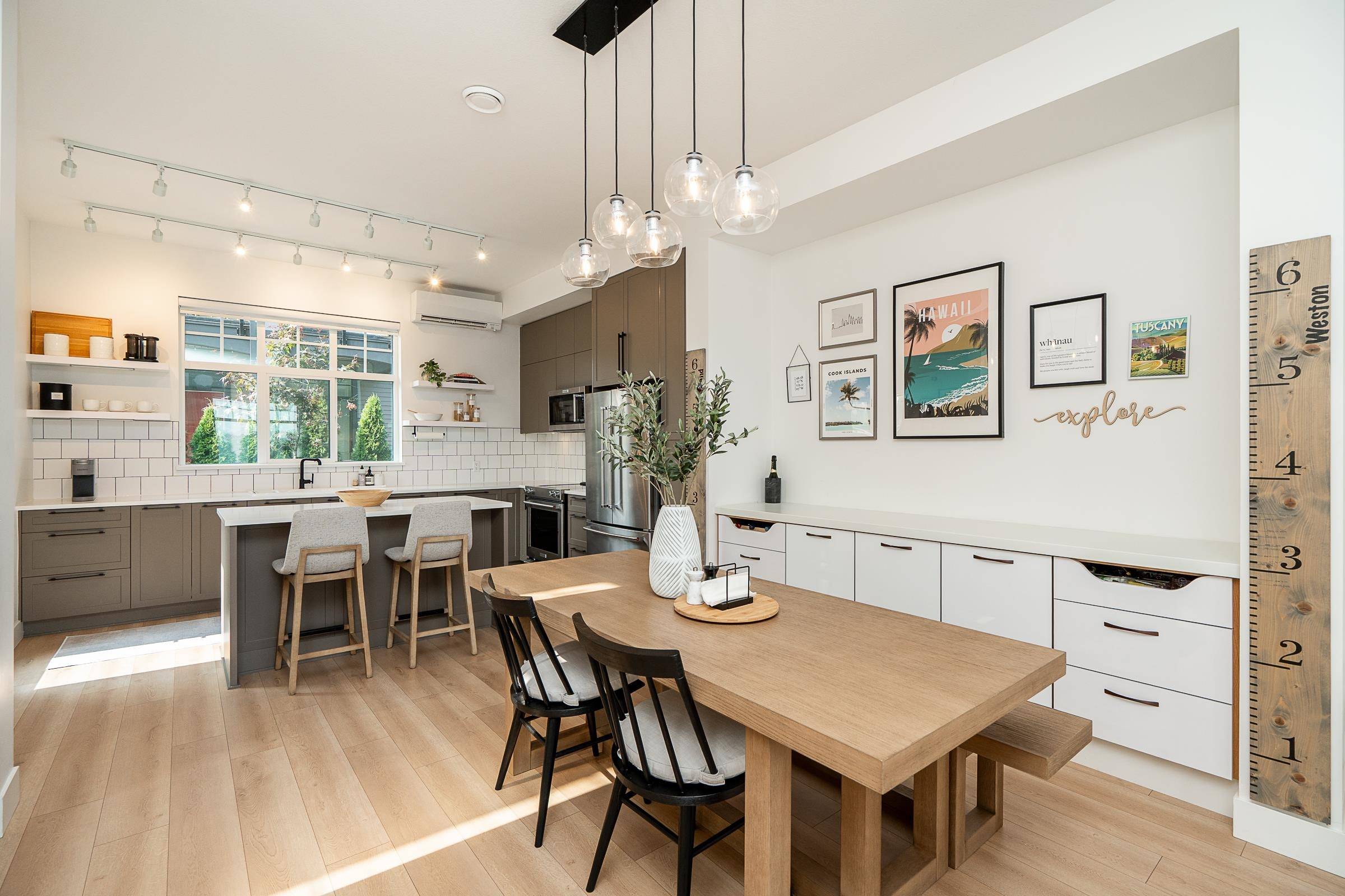 Coquitlam, BC V3C 3V4,3552 Victoria DR #50