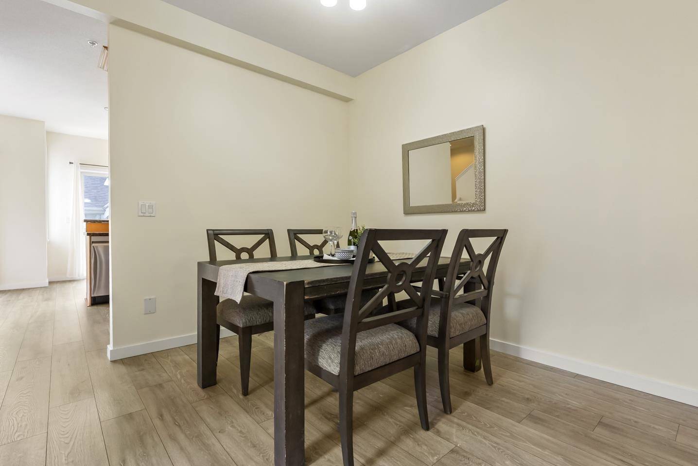 Langley, BC V2Y 3H9,20159 68 AVE #30