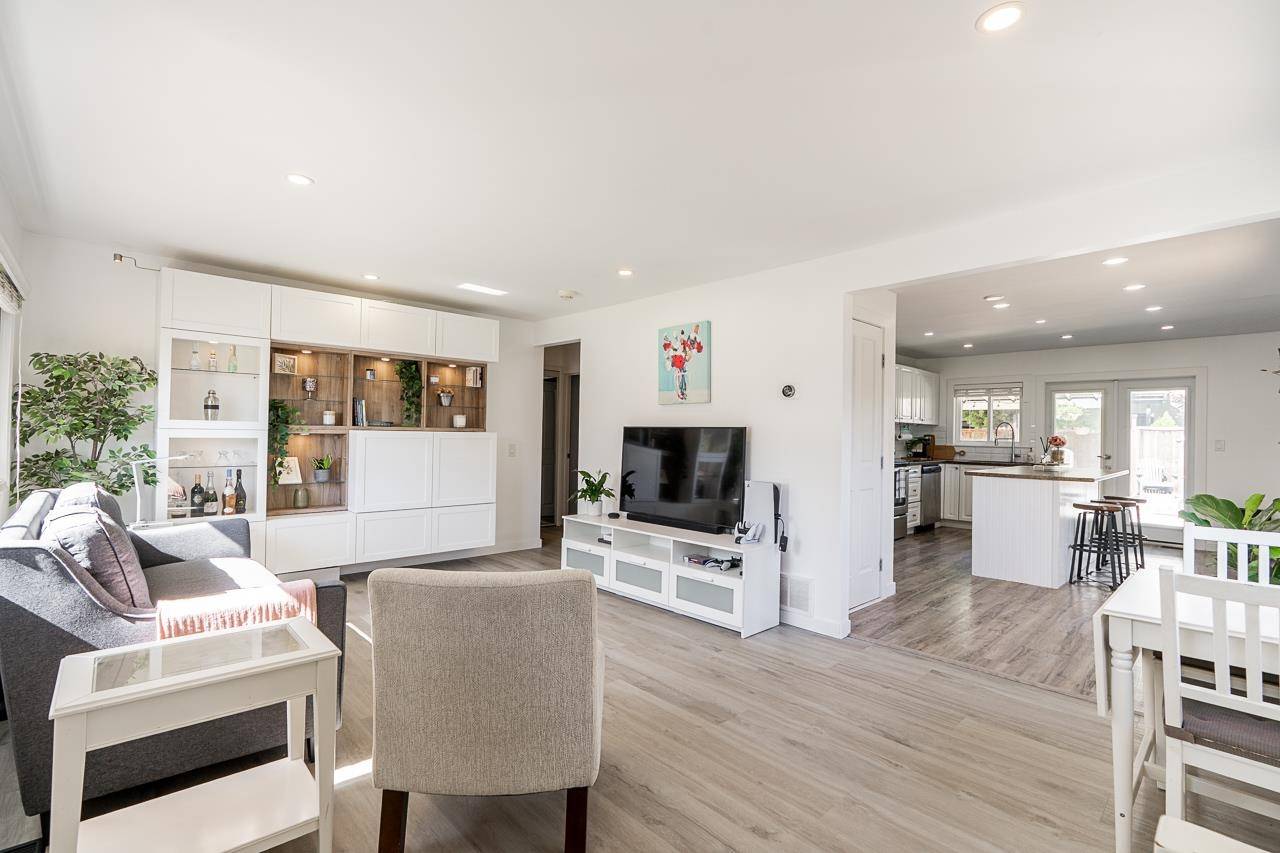 Maple Ridge, BC V2X 2K3,23035 117 AVE