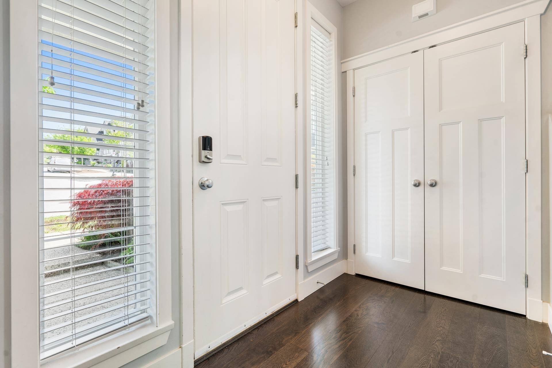 Surrey, BC V3S 3Y6,2853 160a ST