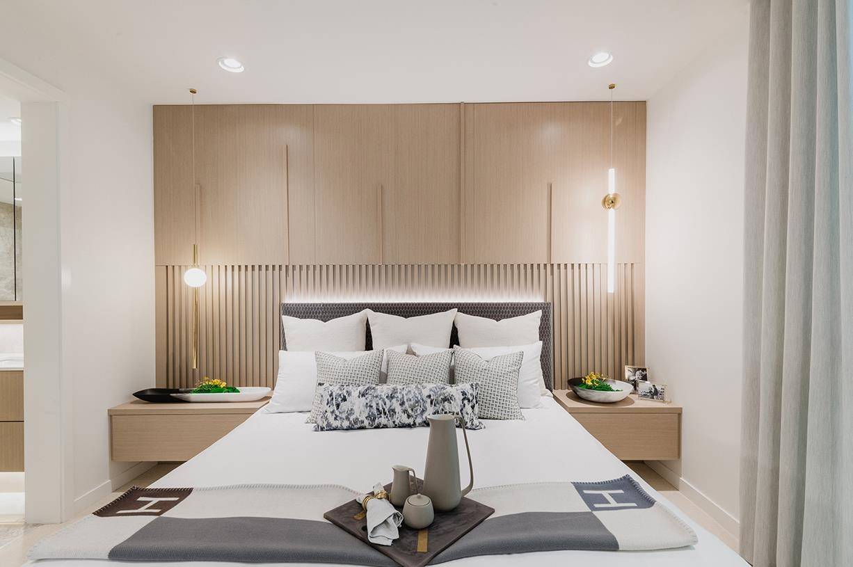 Vancouver, BC V5Y 2T3,485 W 42nd AVE #1406