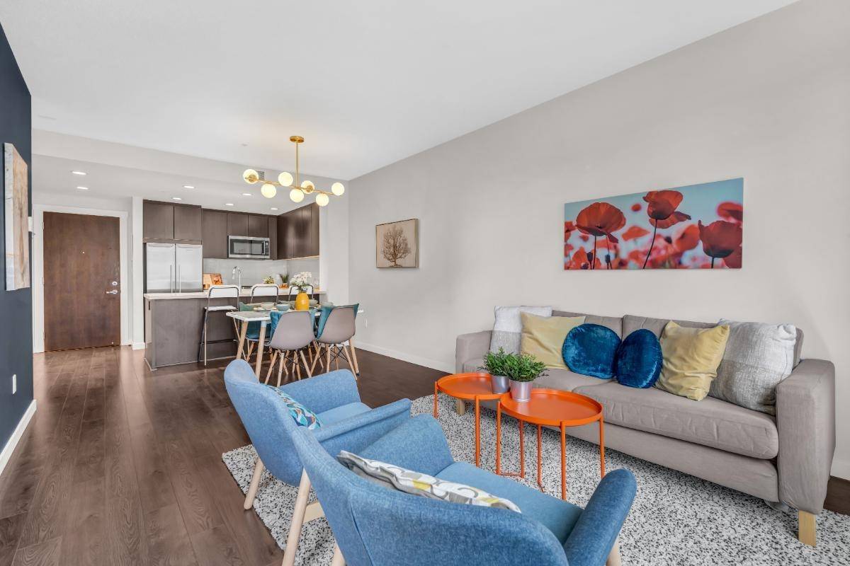 North Vancouver, BC V7M 3G8,255 W 1st ST #305