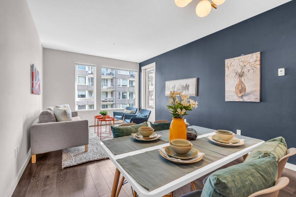 North Vancouver, BC V7M 3G8,255 W 1st ST #305