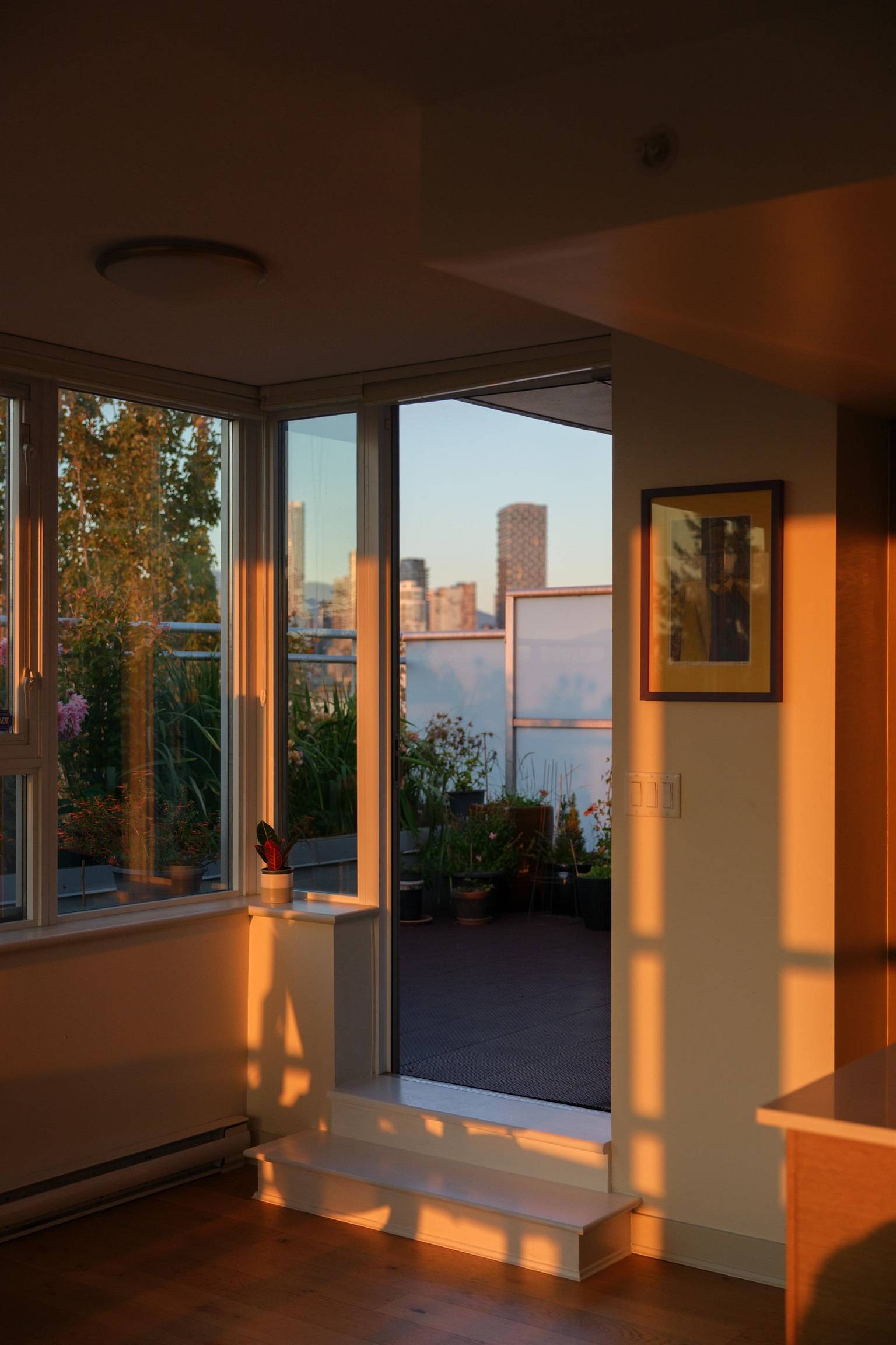 Vancouver, BC V6J 0C4,1808 W 3rd AVE #701