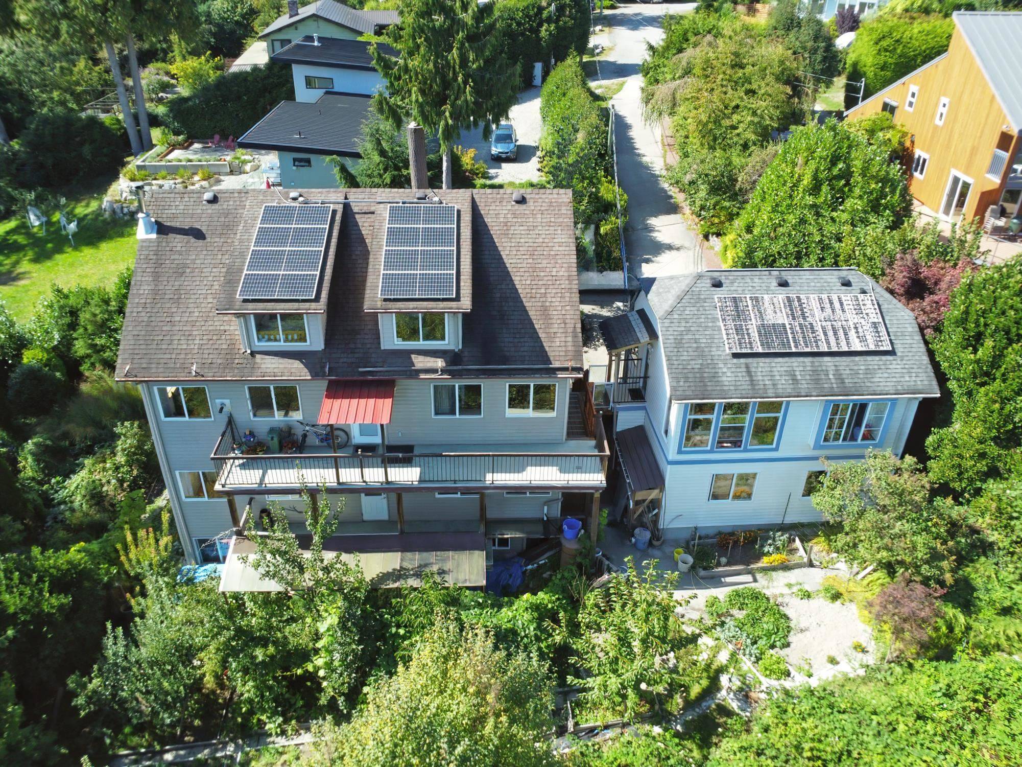 Langdale, BC V0N 1V6,163 Pike RD