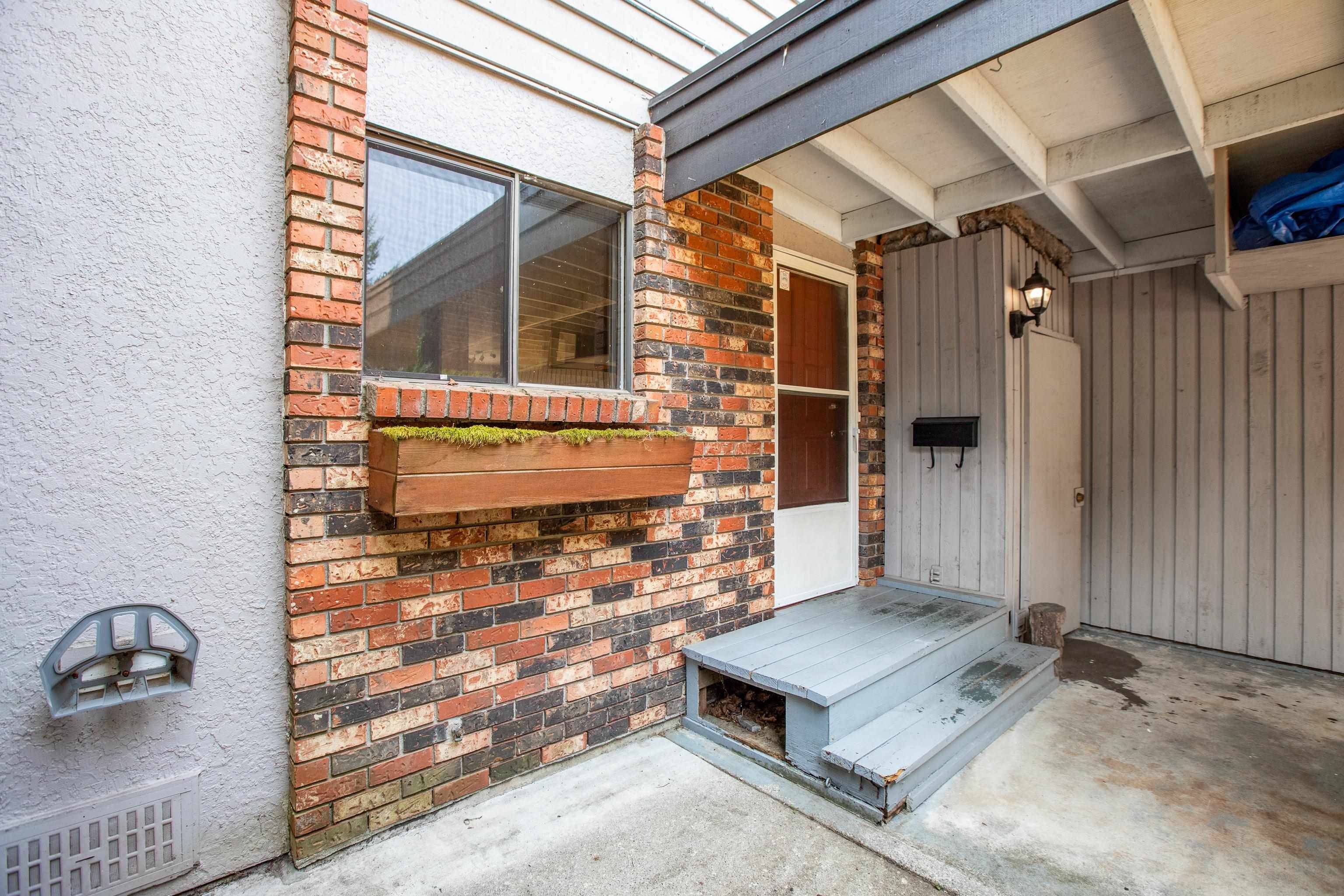 Maple Ridge, BC V2X 8A2,12122 Schmidt CRES #22