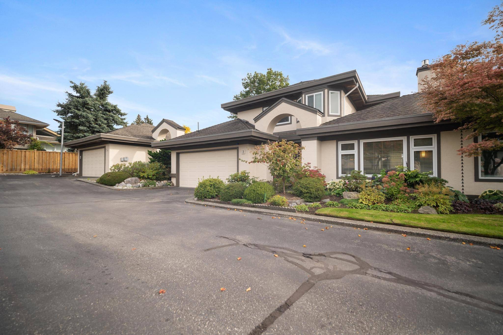 Surrey, BC V4A 8T3,12969 17 AVE #3