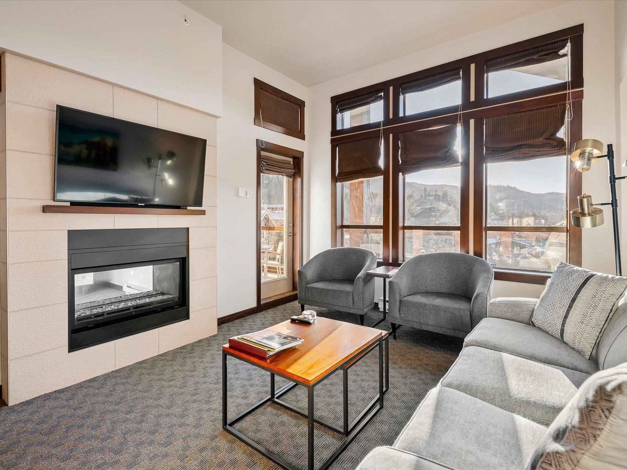 Whistler, BC V0N 1B2,2020 London LN #406D