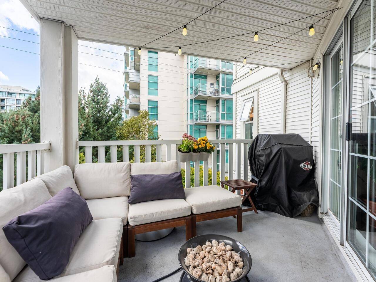 North Vancouver, BC V7L 1B2,147 E 1st ST #218